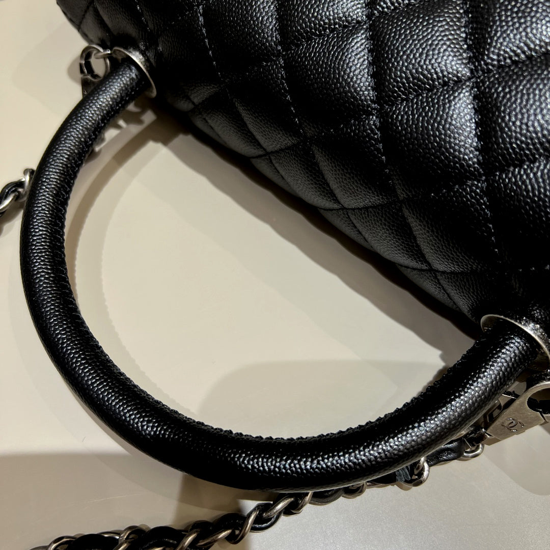 LARGE FLAP BAG WITH TOP HANDLE 29 Small Grained Calfskin Black