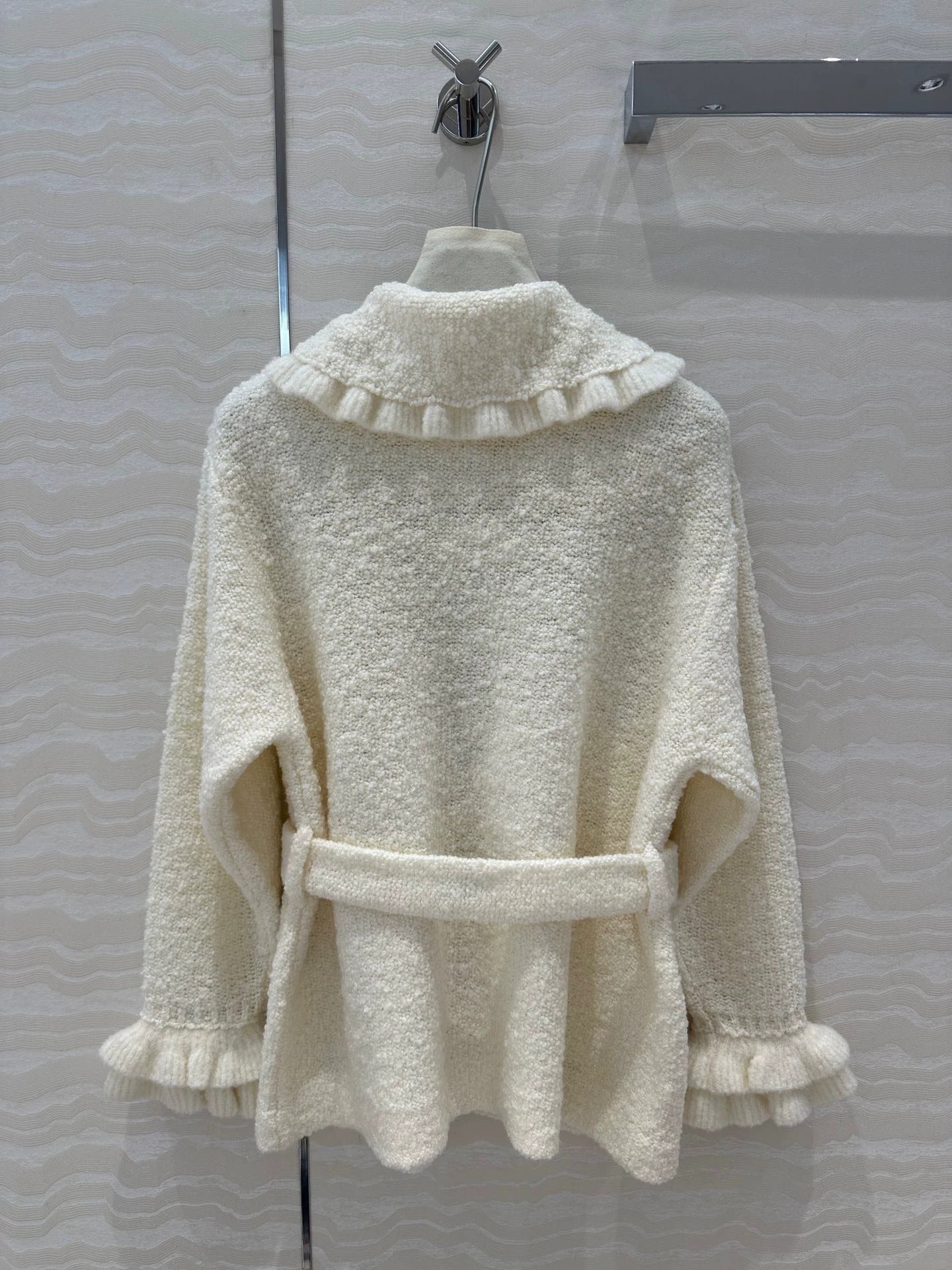25 cashmere yarn sweater
