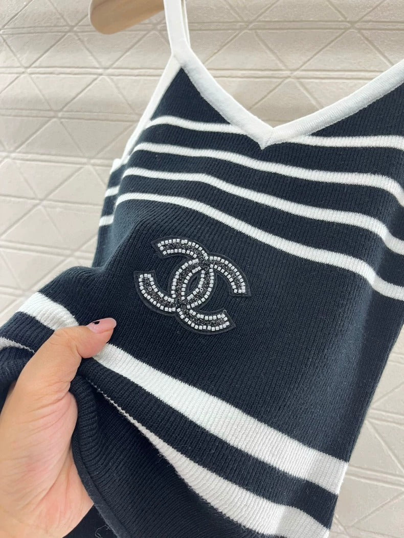25 stripes suspenders