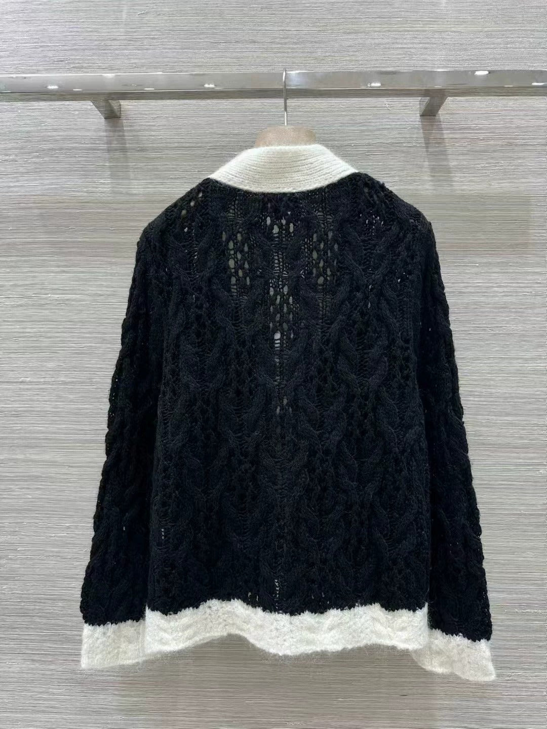 25 knitted cardigan