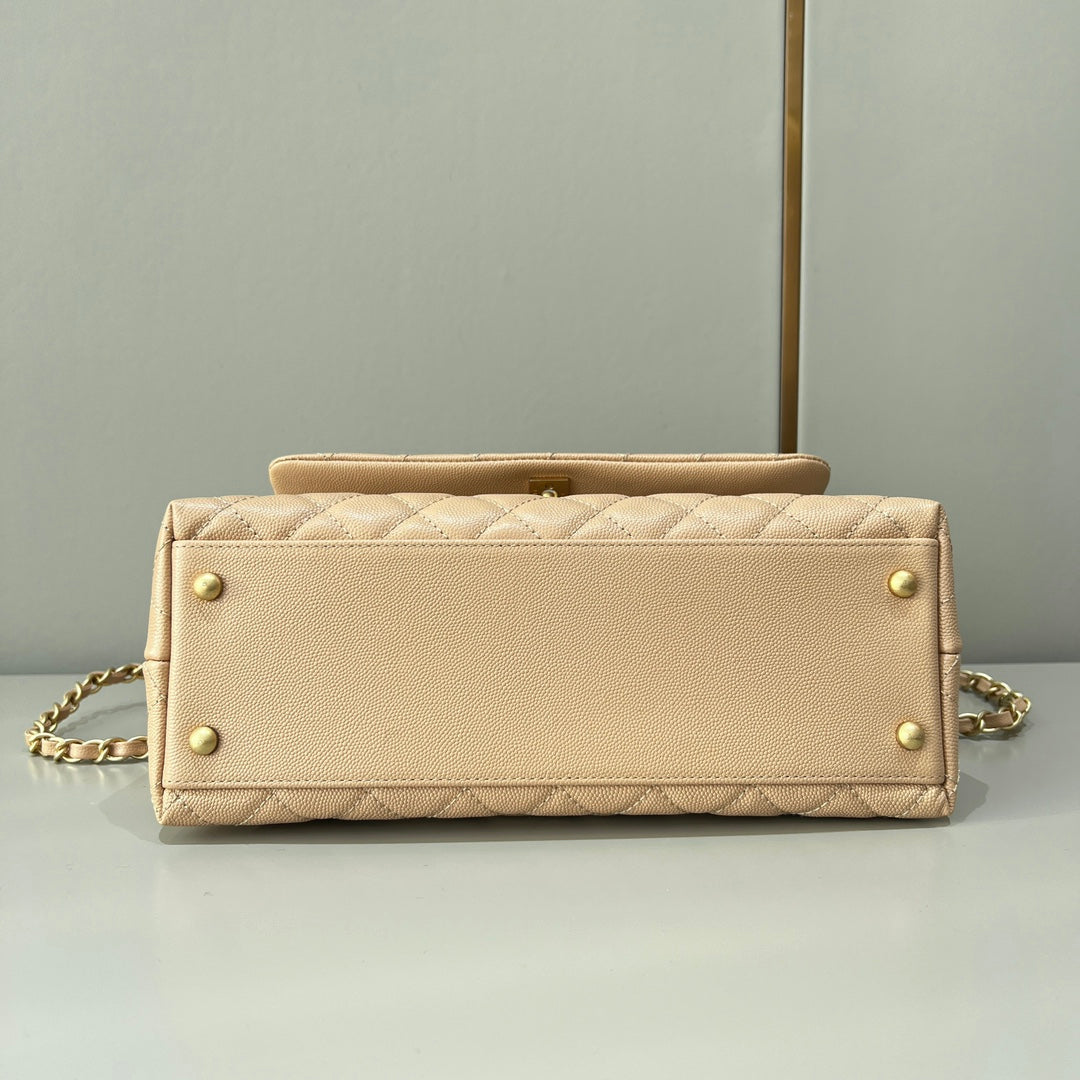 LARGE FLAP BAG WITH TOP HANDLE 29 Small Grained Calfskin Light Teas
