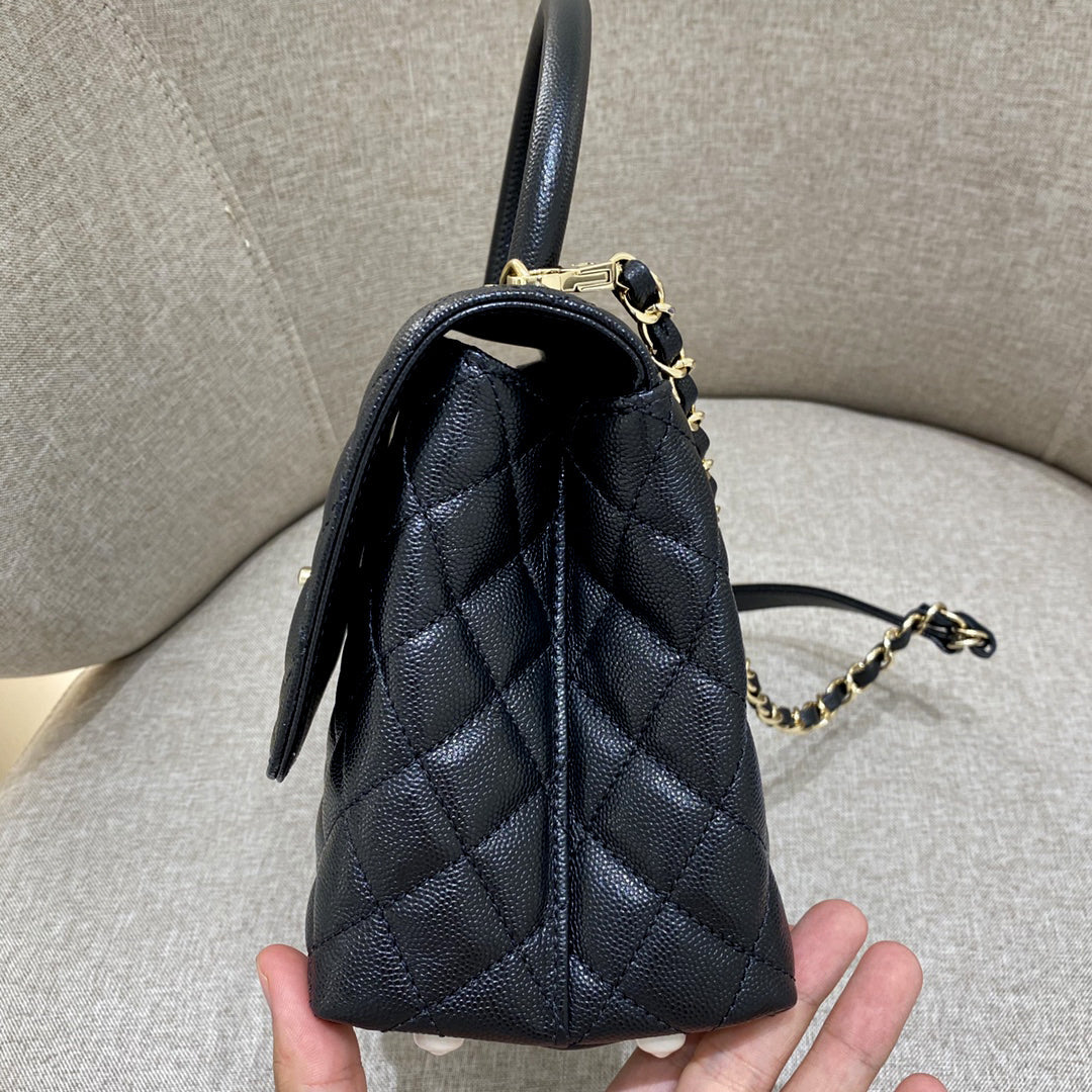 LARGE FLAP BAG WITH TOP HANDLE 29 Small Grained Calfskin Black