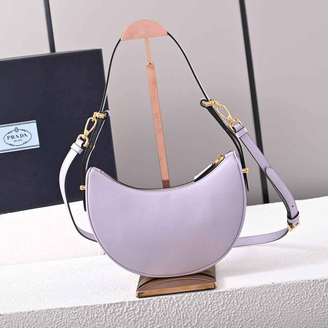 PArqué small leather shoulder bag