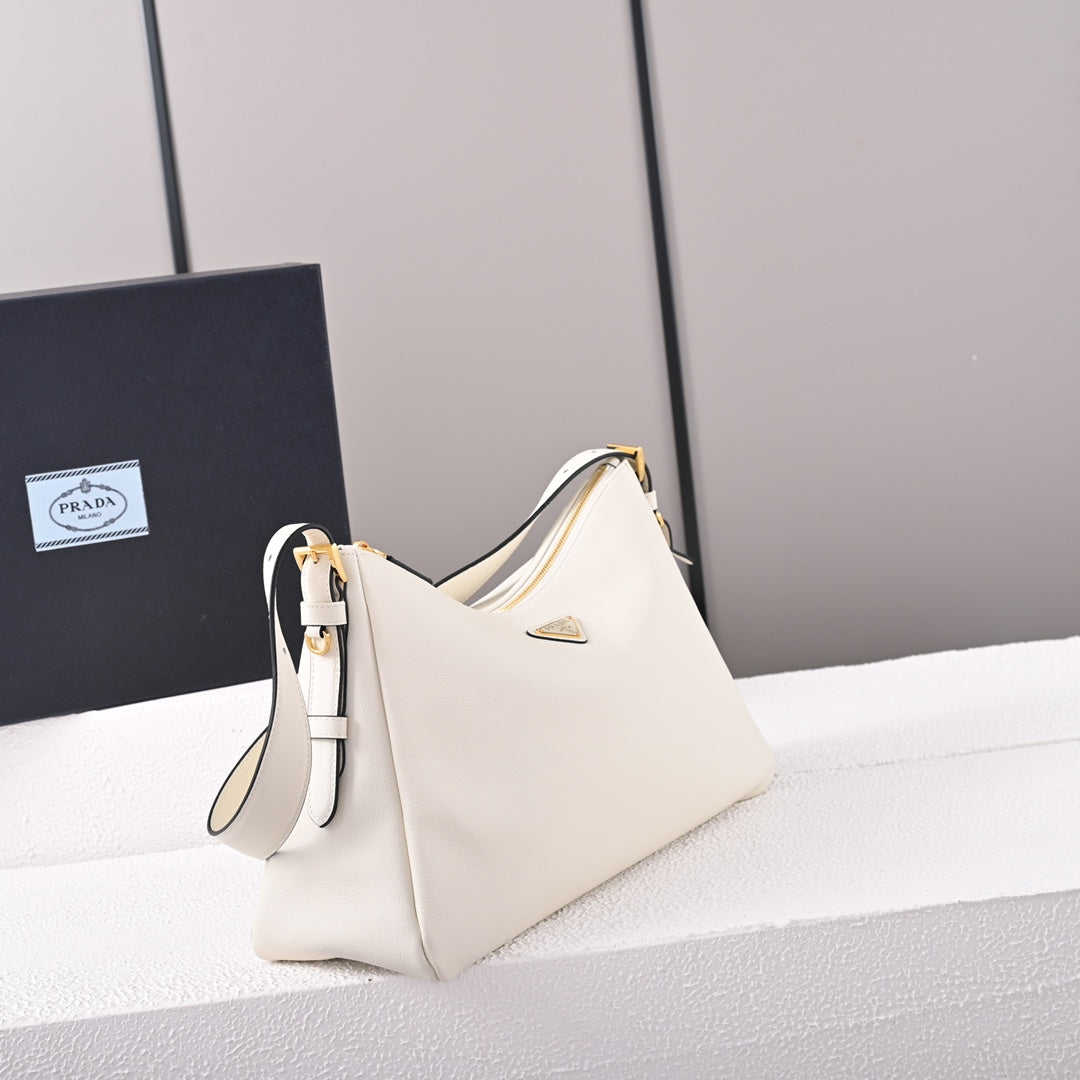 Aimée large leather shoulder bag