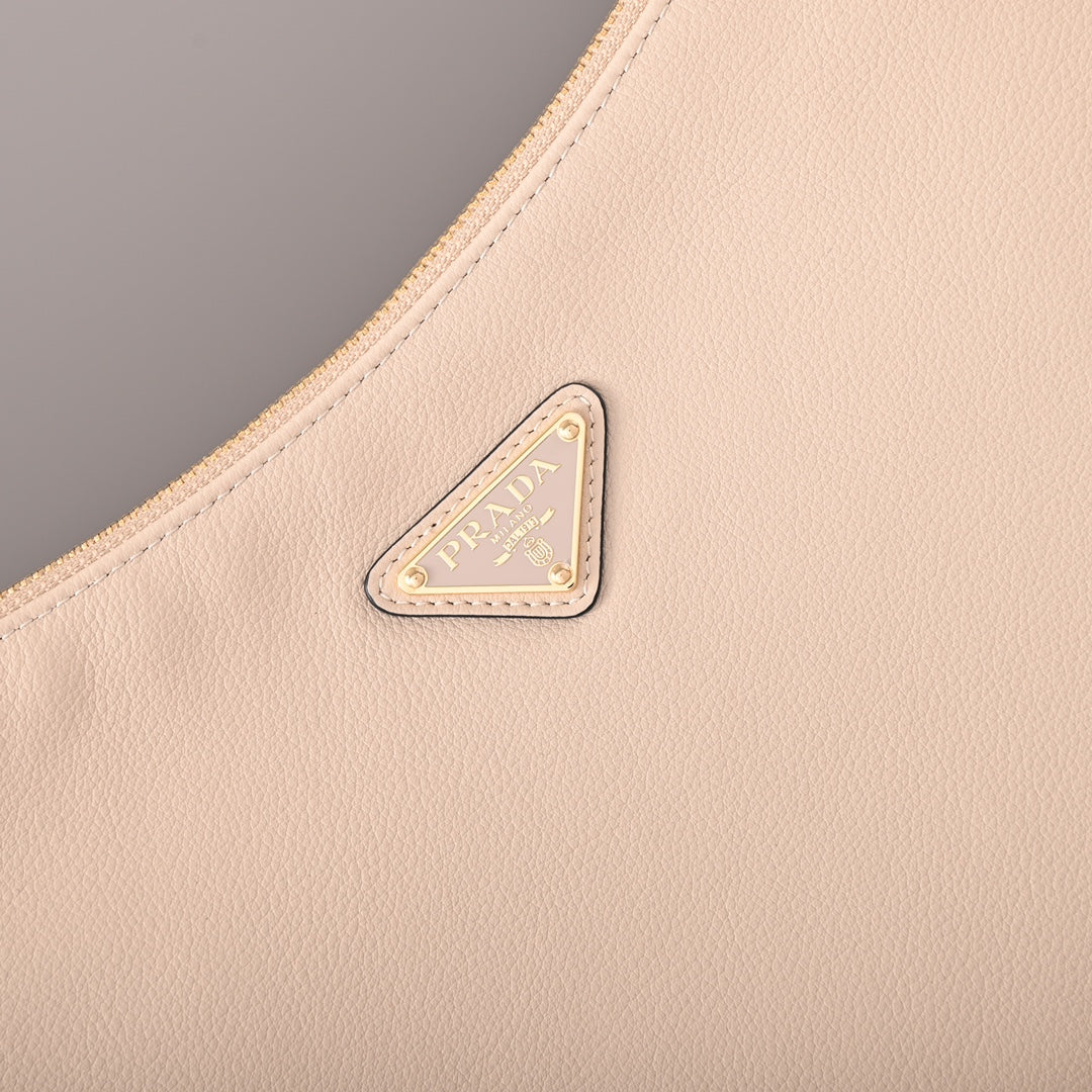 Aimée large leather shoulder bag