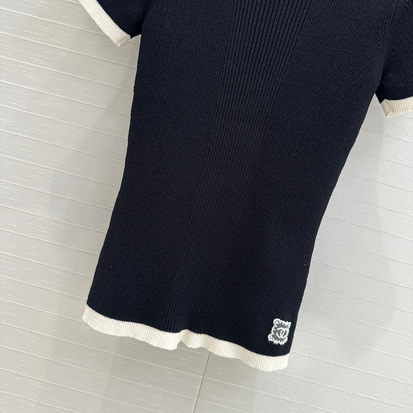 ch 25ss knitted t-shirt