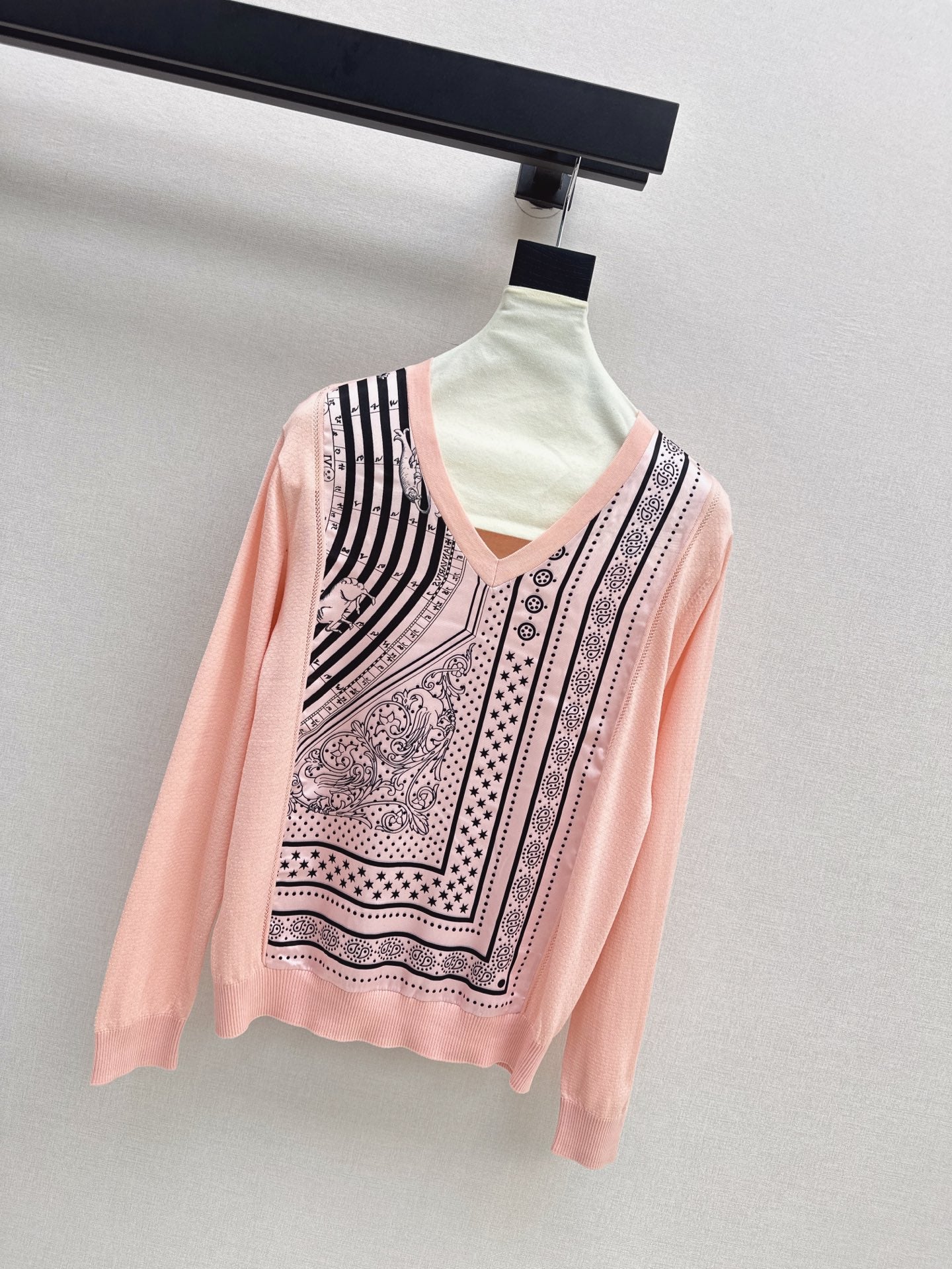 H 25ss knitted sweater