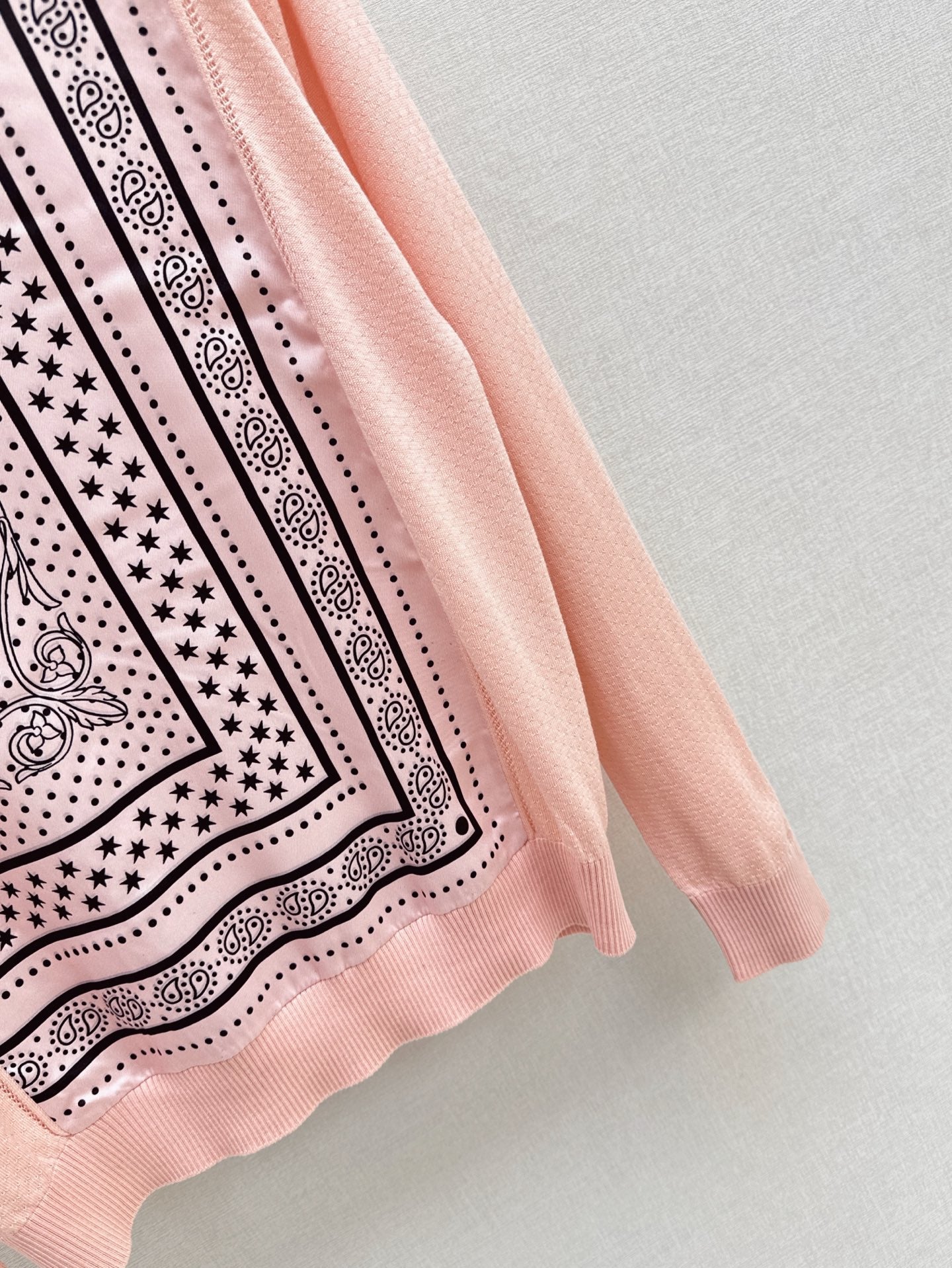 H 25ss knitted sweater