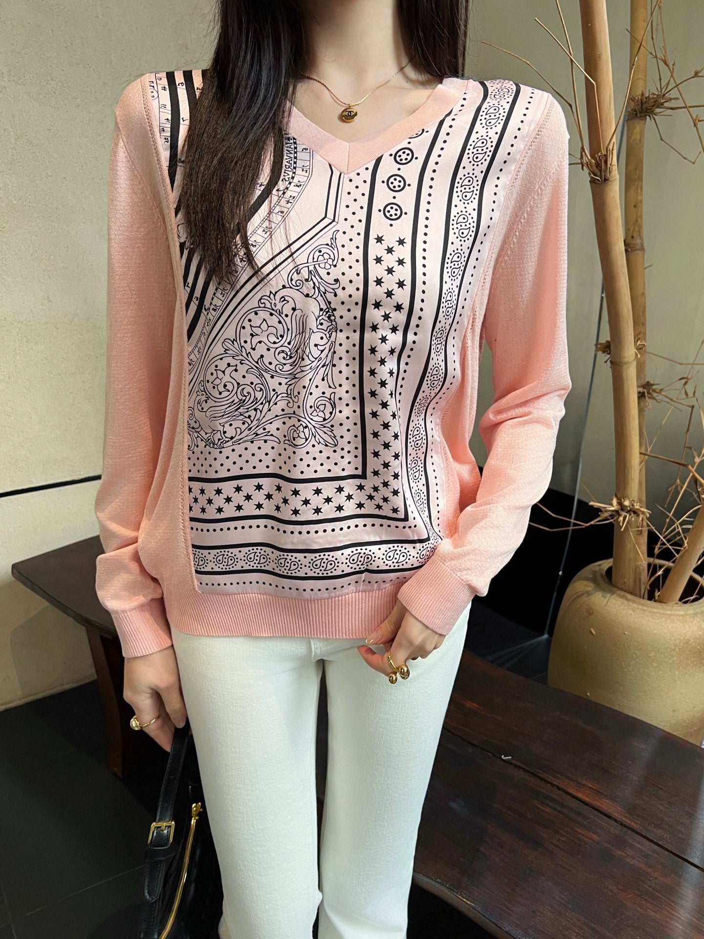 H 25ss knitted sweater