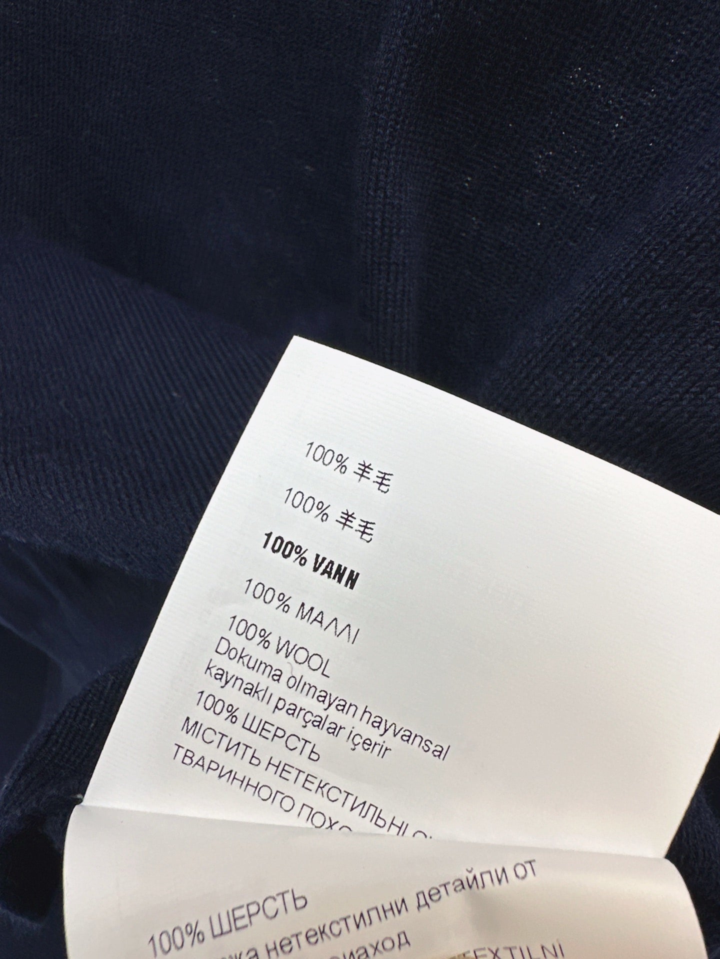 m 25ss off neck sweater