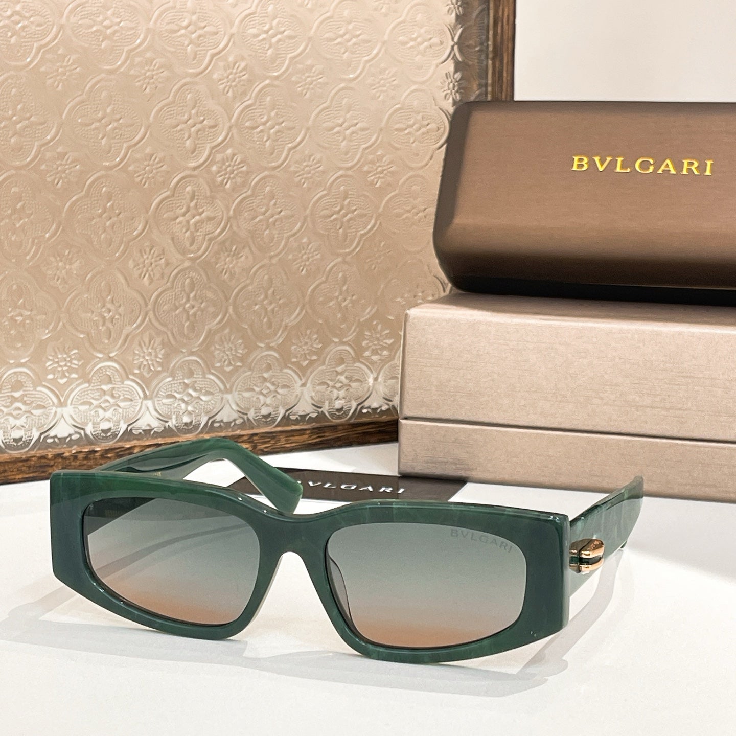 B BV4004I sunglasses