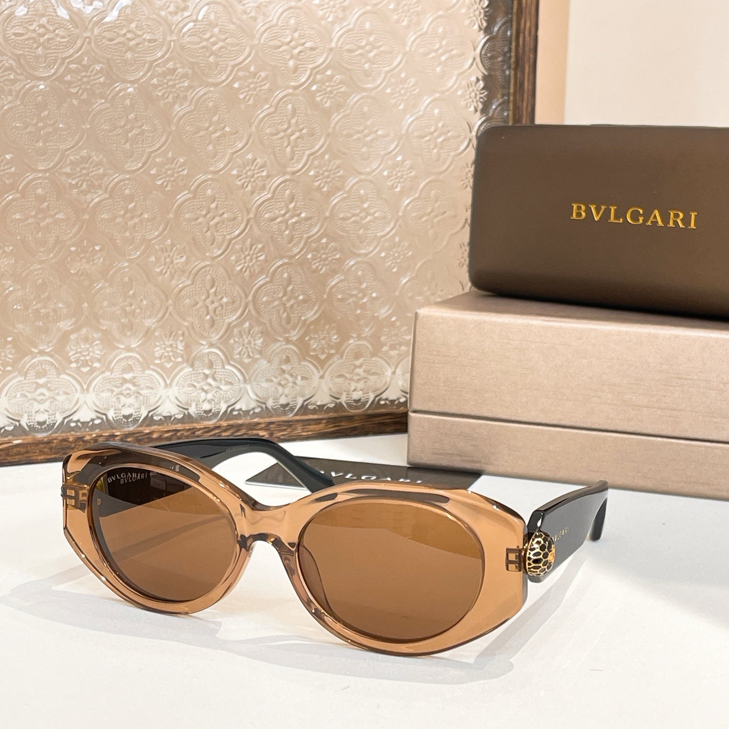 B sunglasses