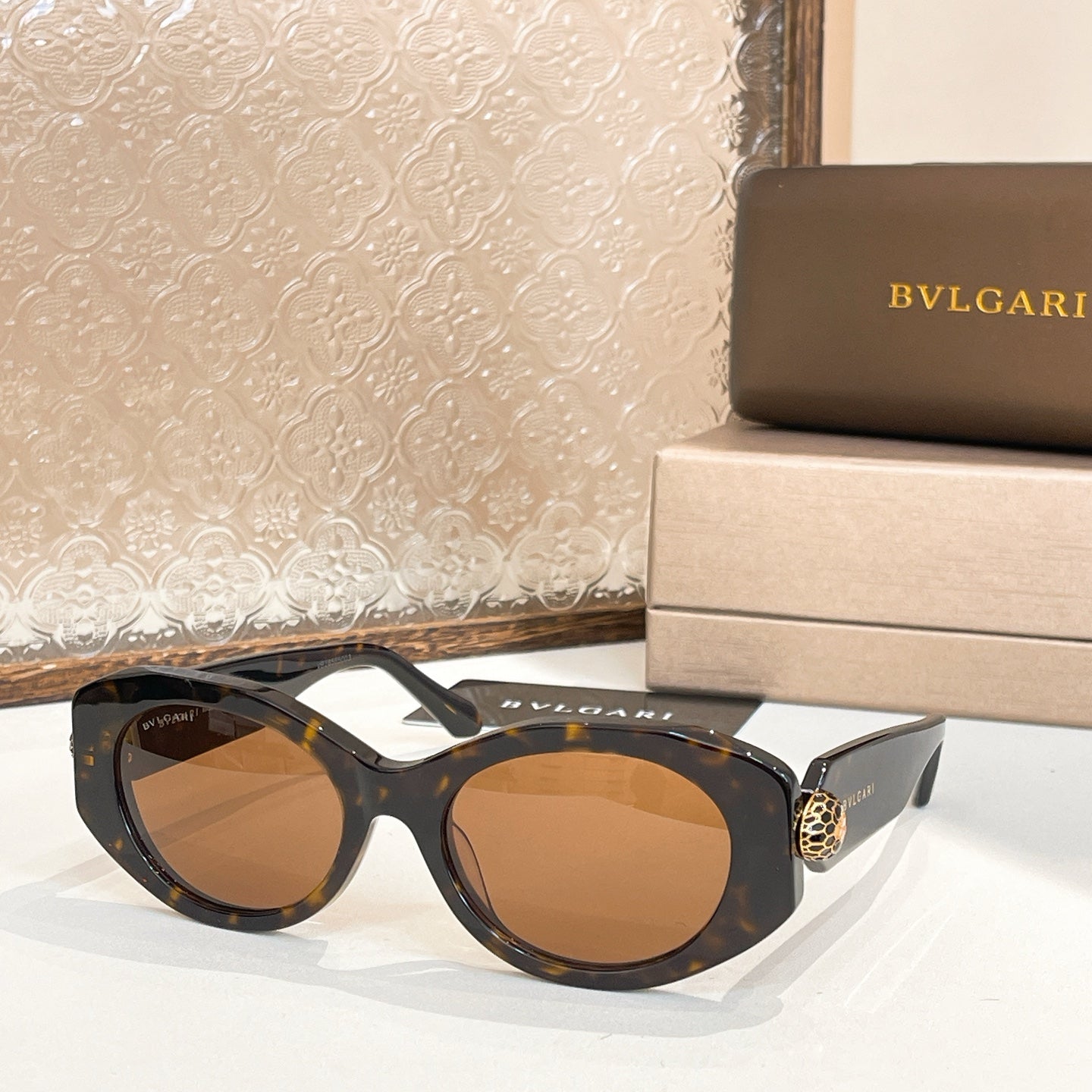 B sunglasses