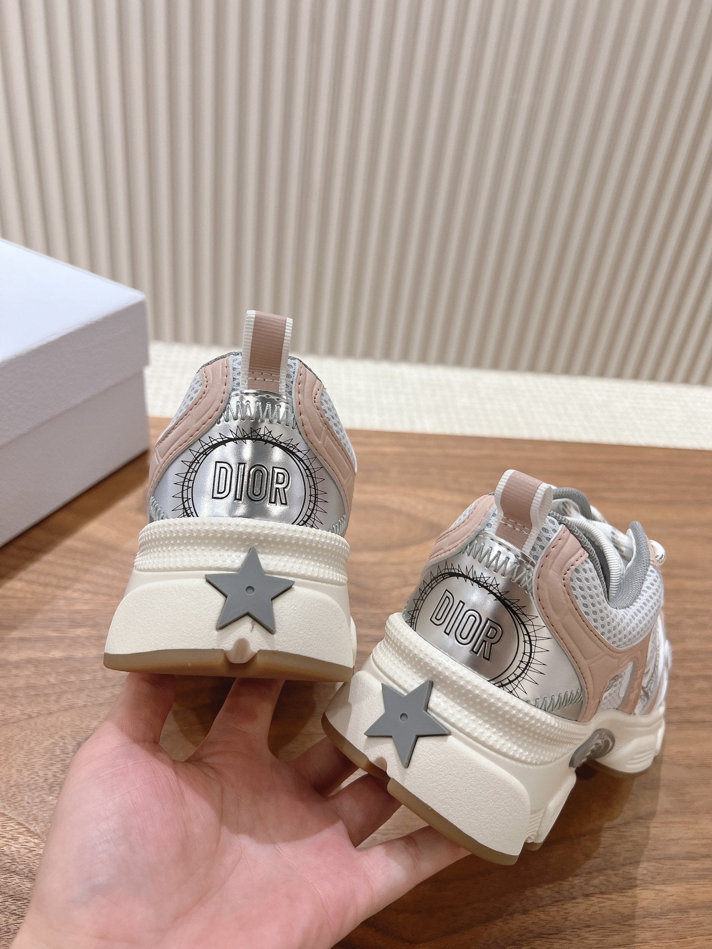 D chrono sneaker