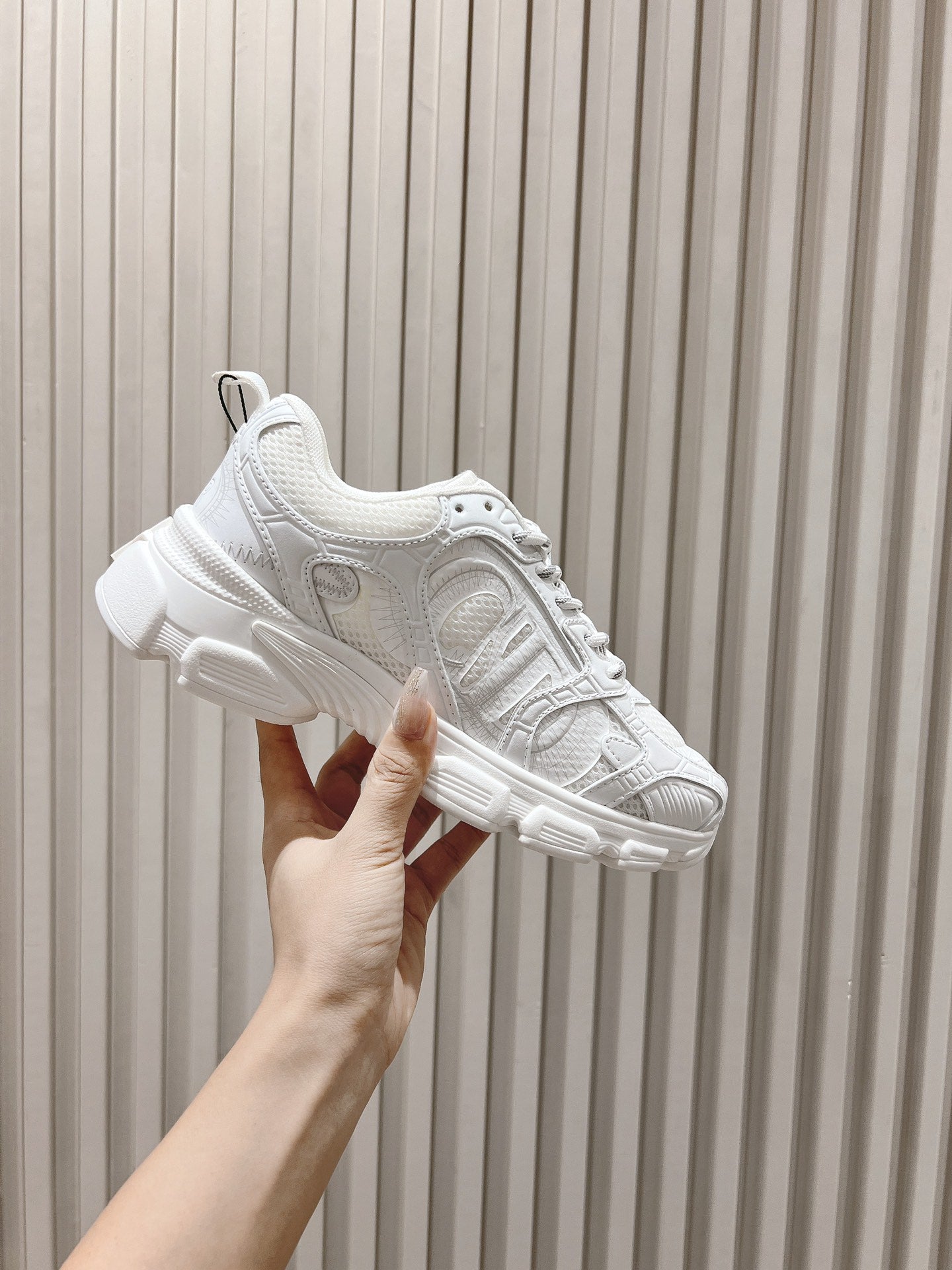 D chrono sneaker