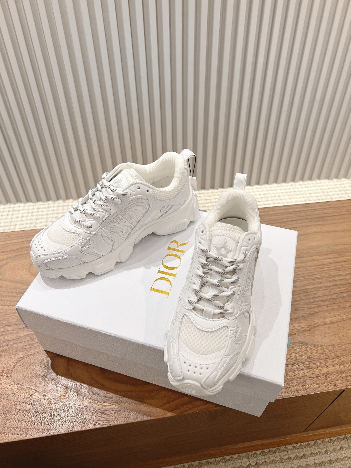 D chrono sneaker