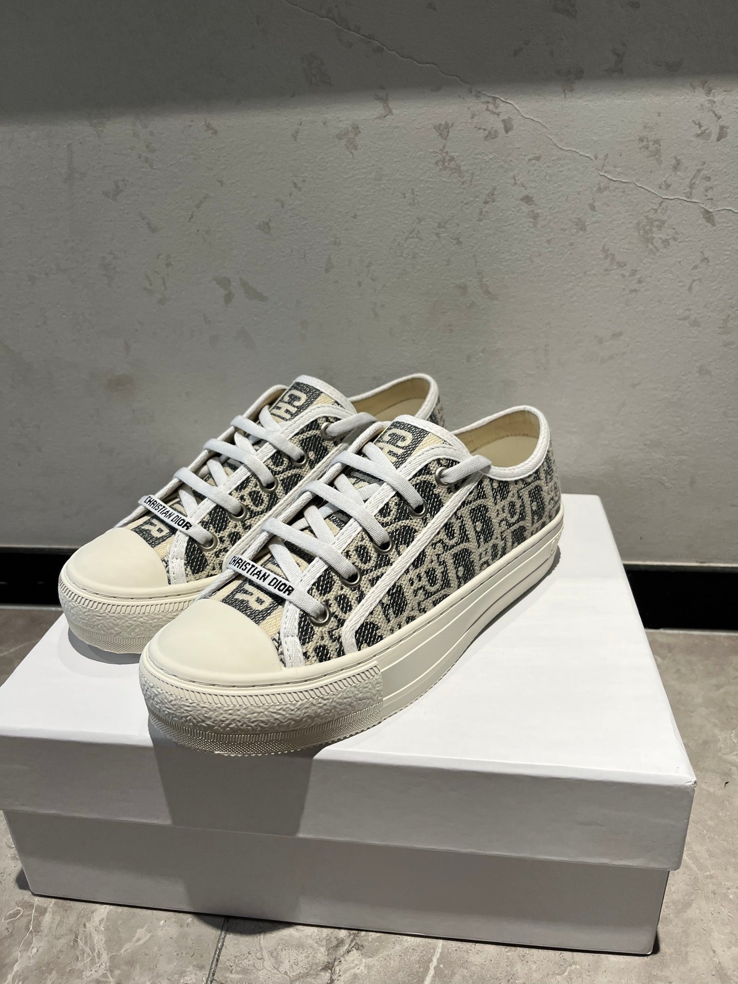 D walk‘n sneaker