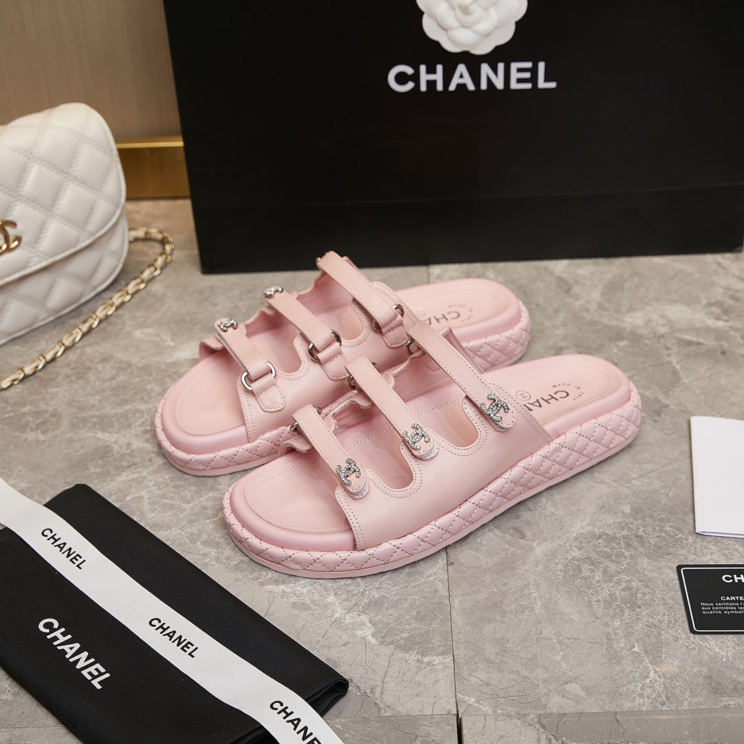 slippers