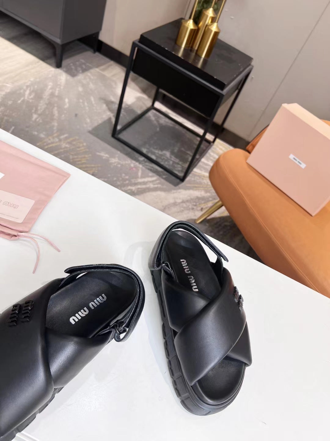 M leather sandals