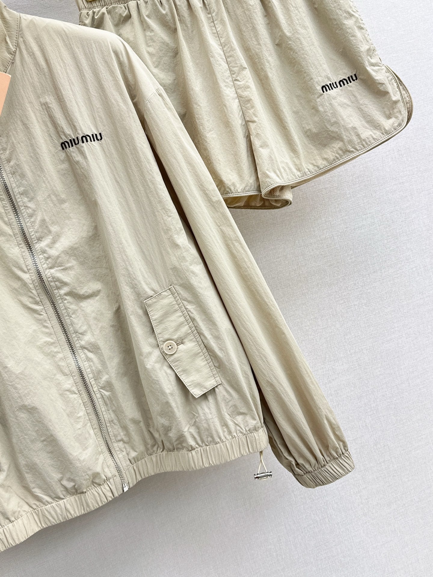 25ss sunscreen tracksuit