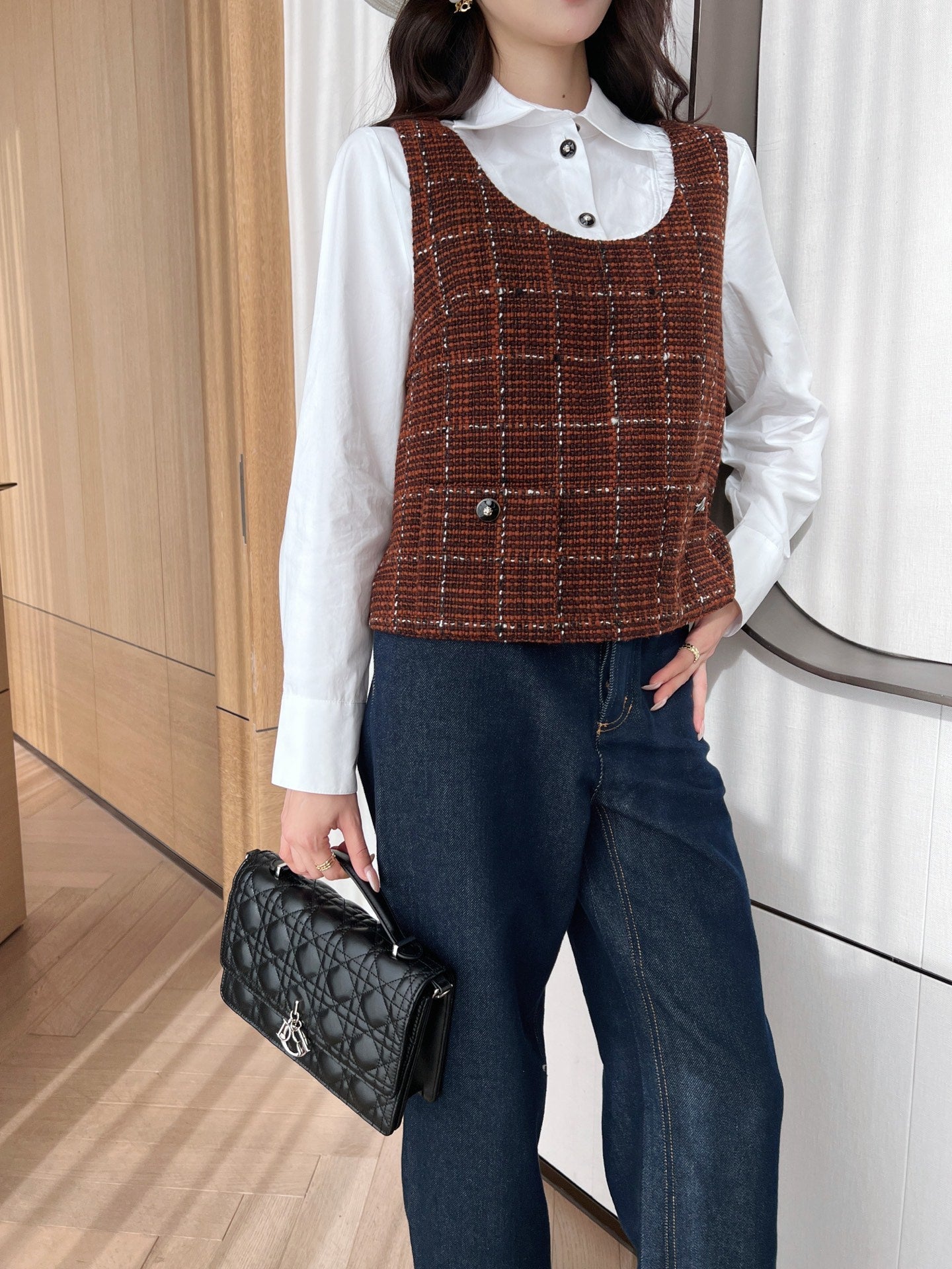 Ch 25ss wool vest