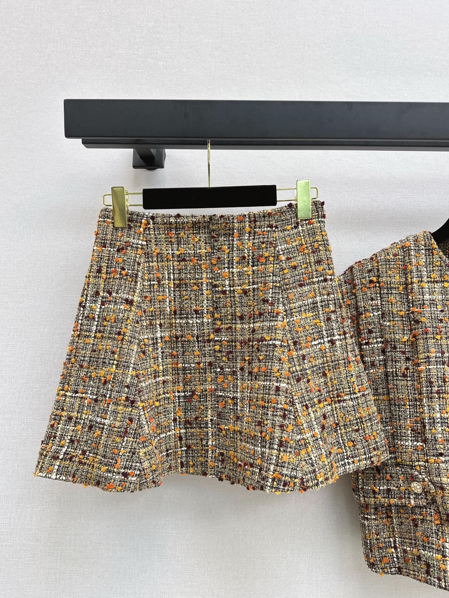 Ch 25ss vest skirt set