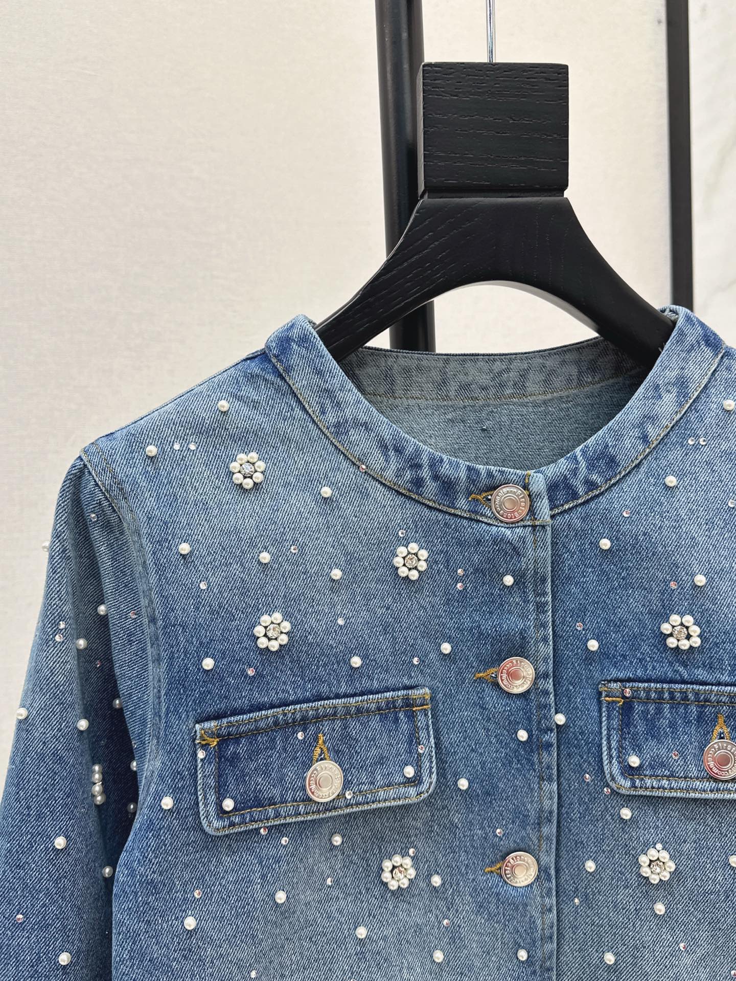 ma 25ss beaded denim jacket