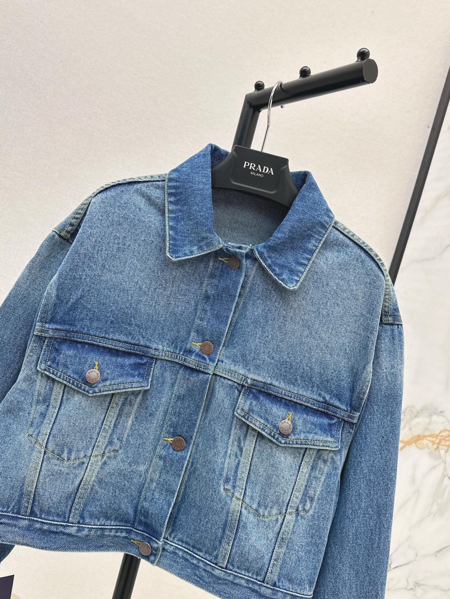 P 25ss crop denim jacket