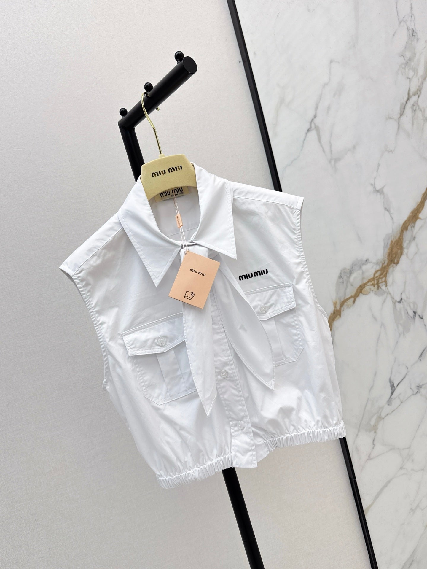 MI 25ss sleeveless shirt