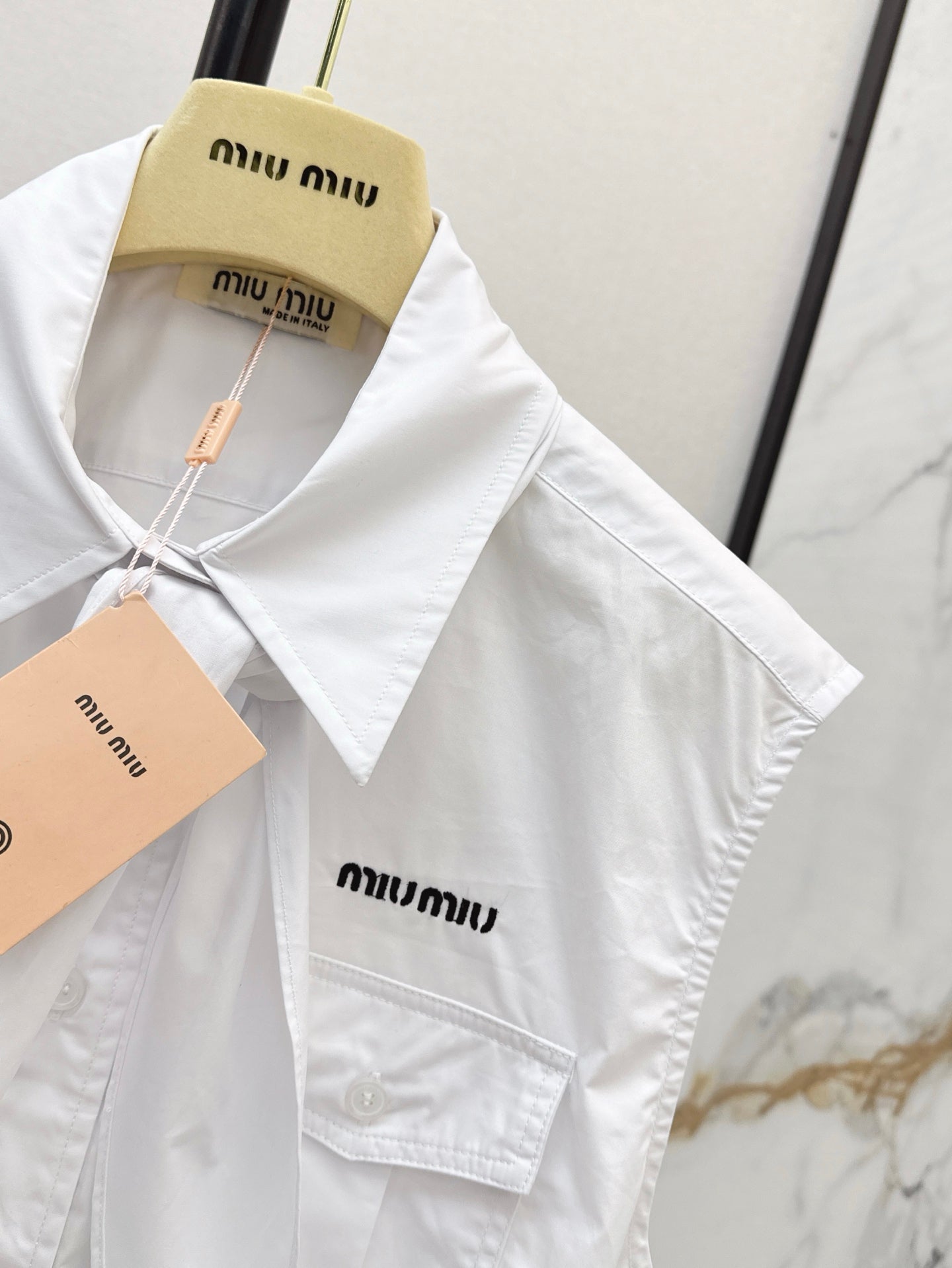 MI 25ss sleeveless shirt