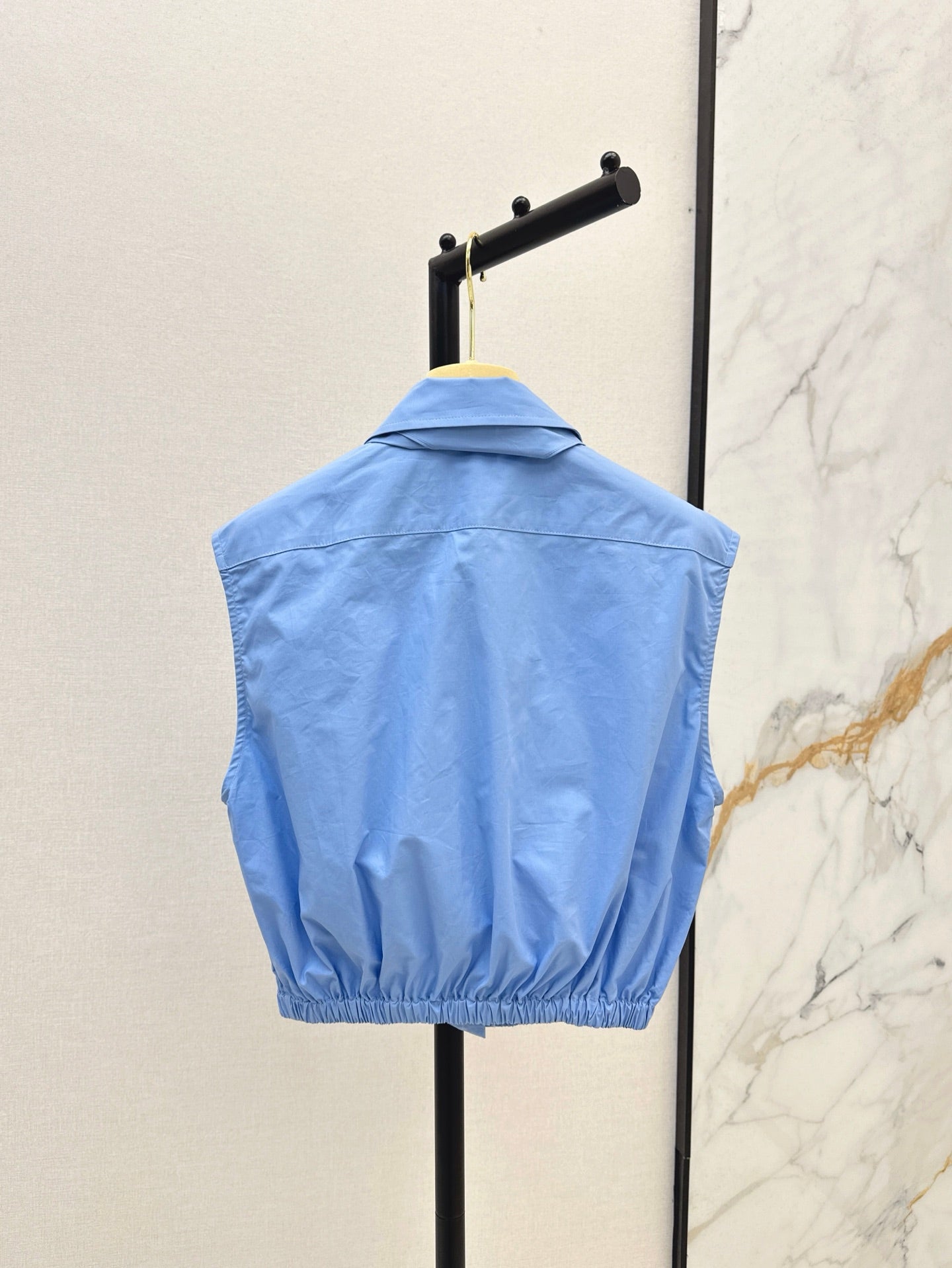 MI 25SS sleeveless shirt