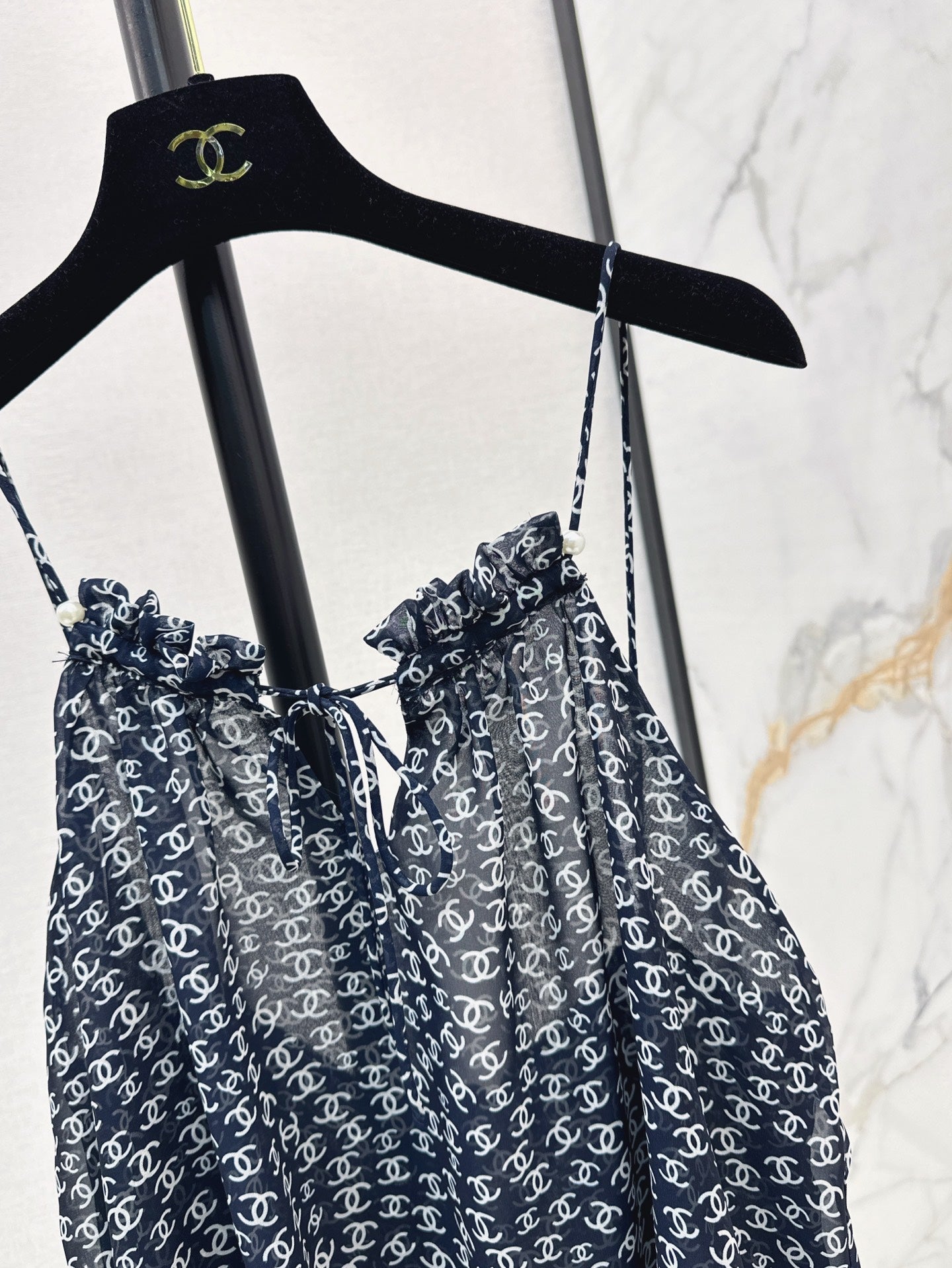 Ch 25ss satin printed camisole