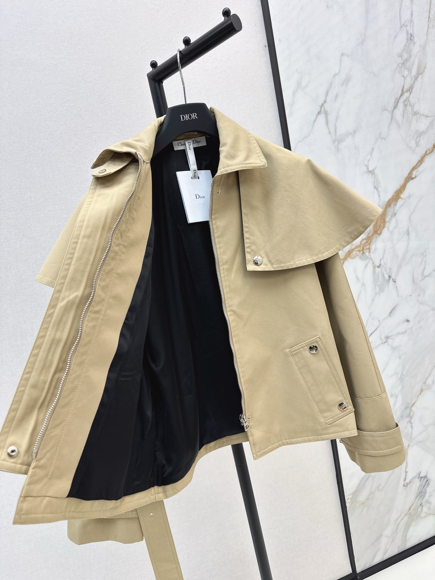 D 25ss cape trench coat