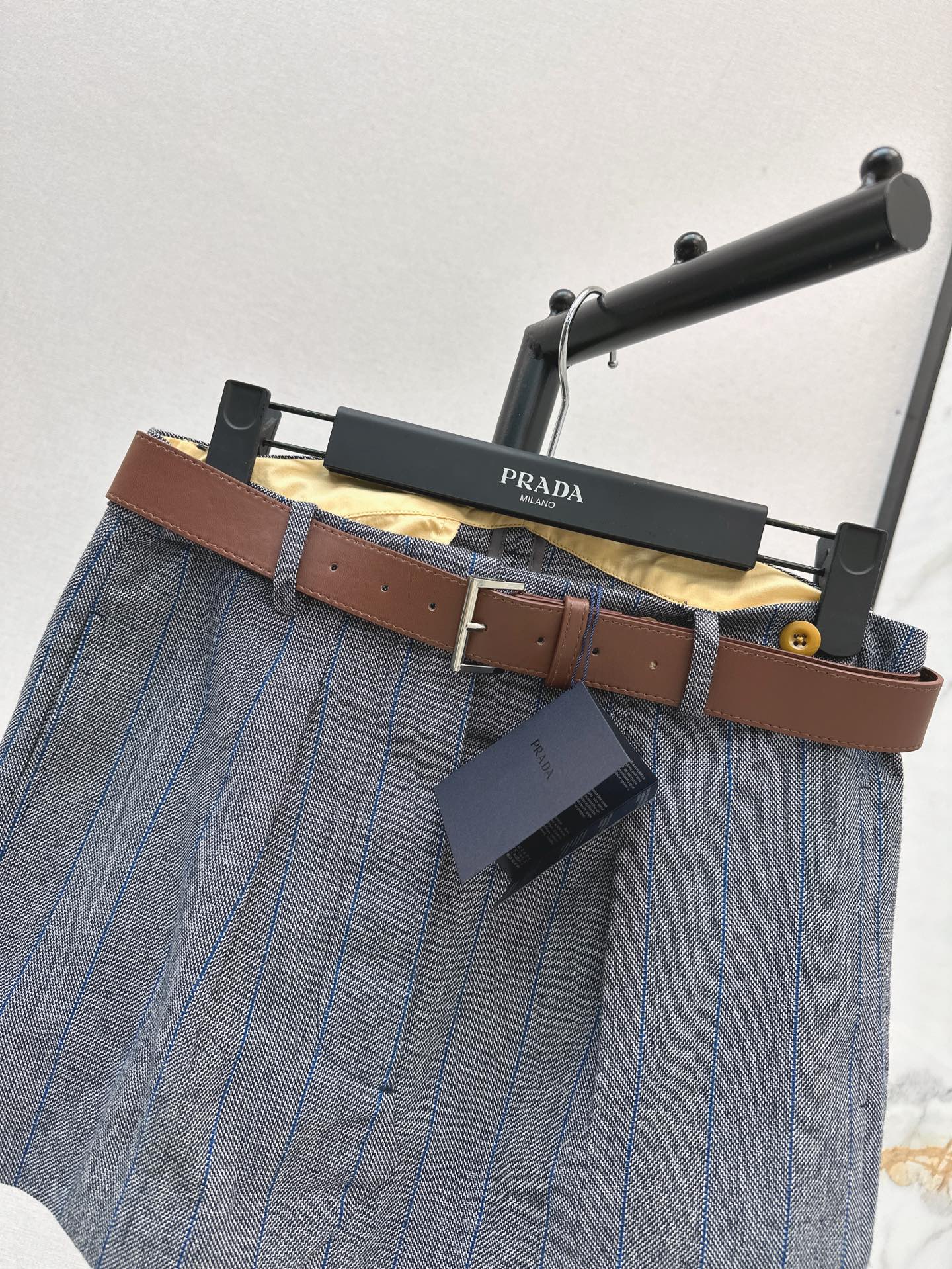 P 25ss belt skirt
