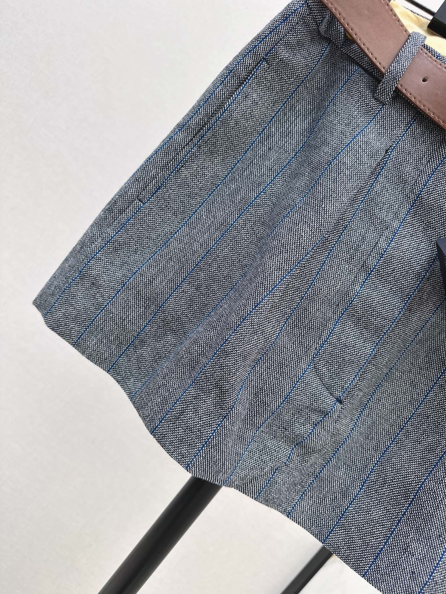 P 25ss belt skirt
