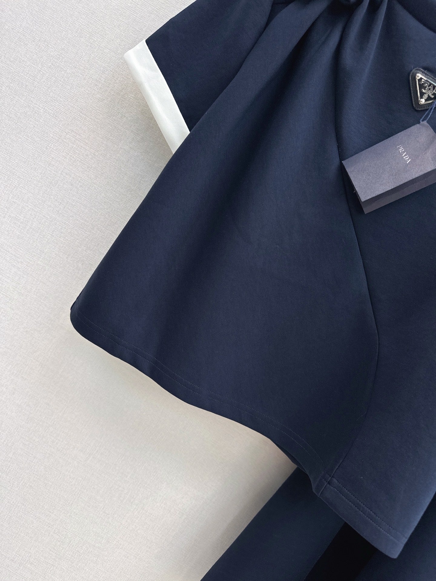 P 25ss tee skirt suit
