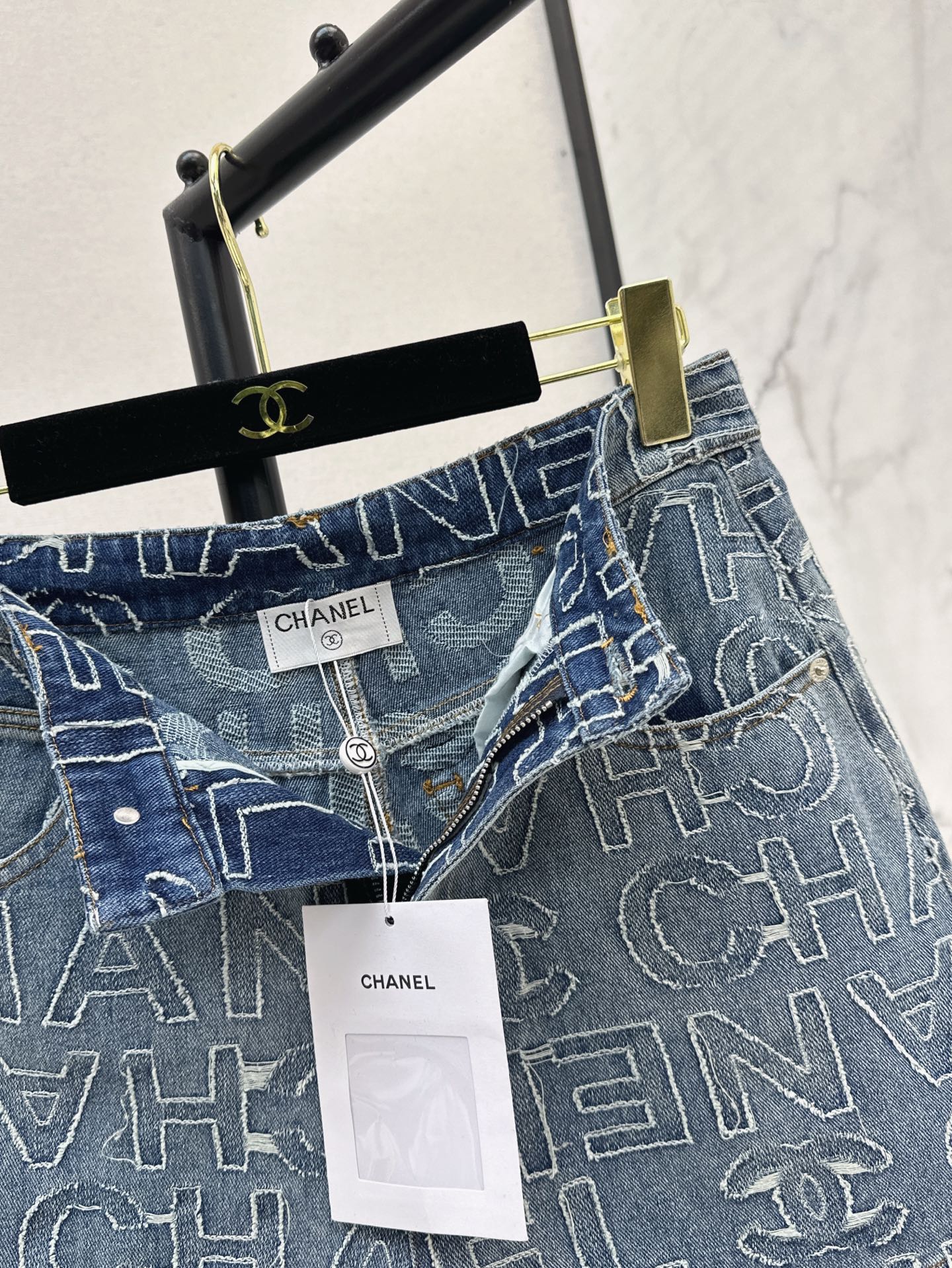 25ss embroidered denim short