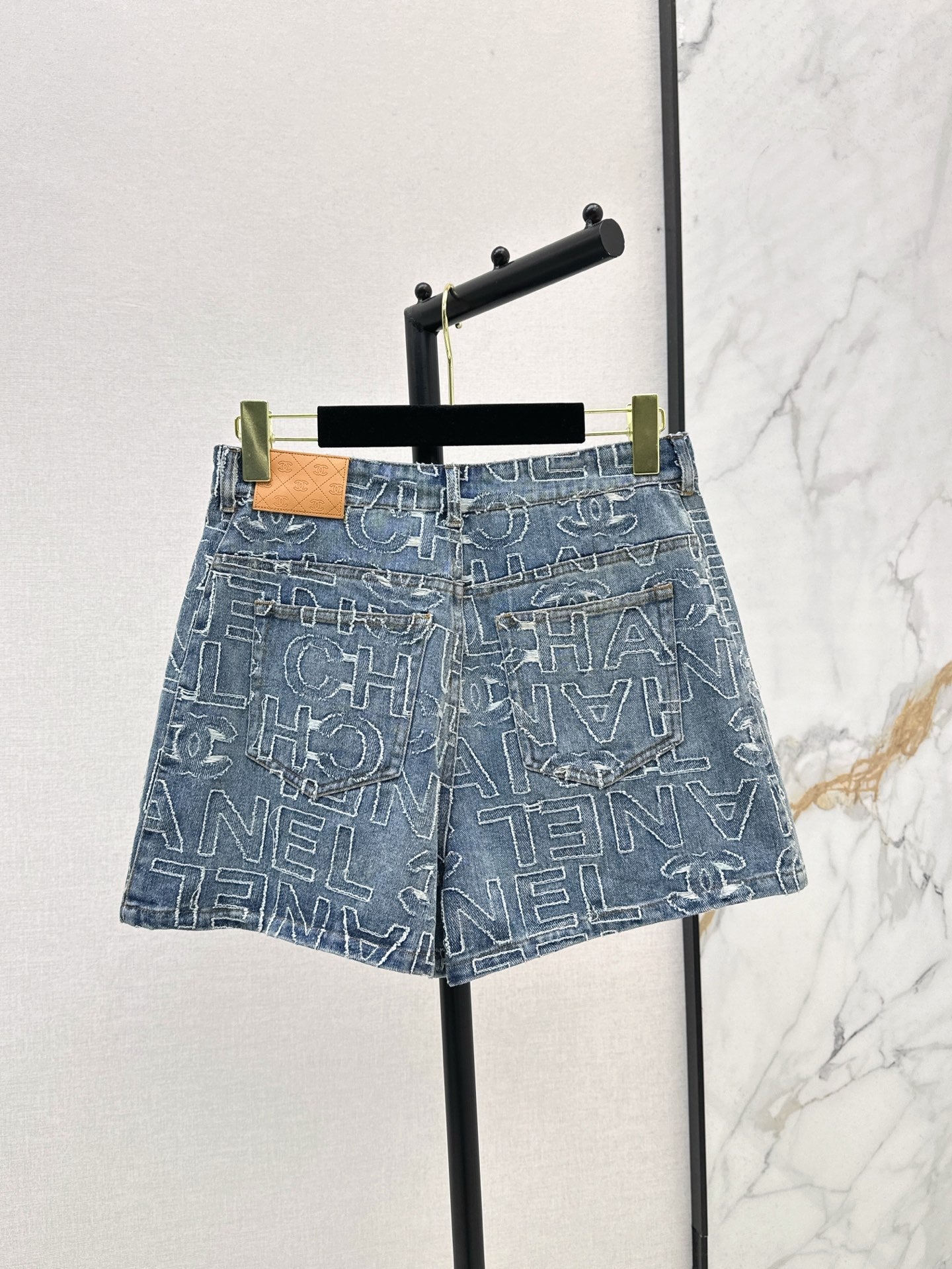 25ss embroidered denim short