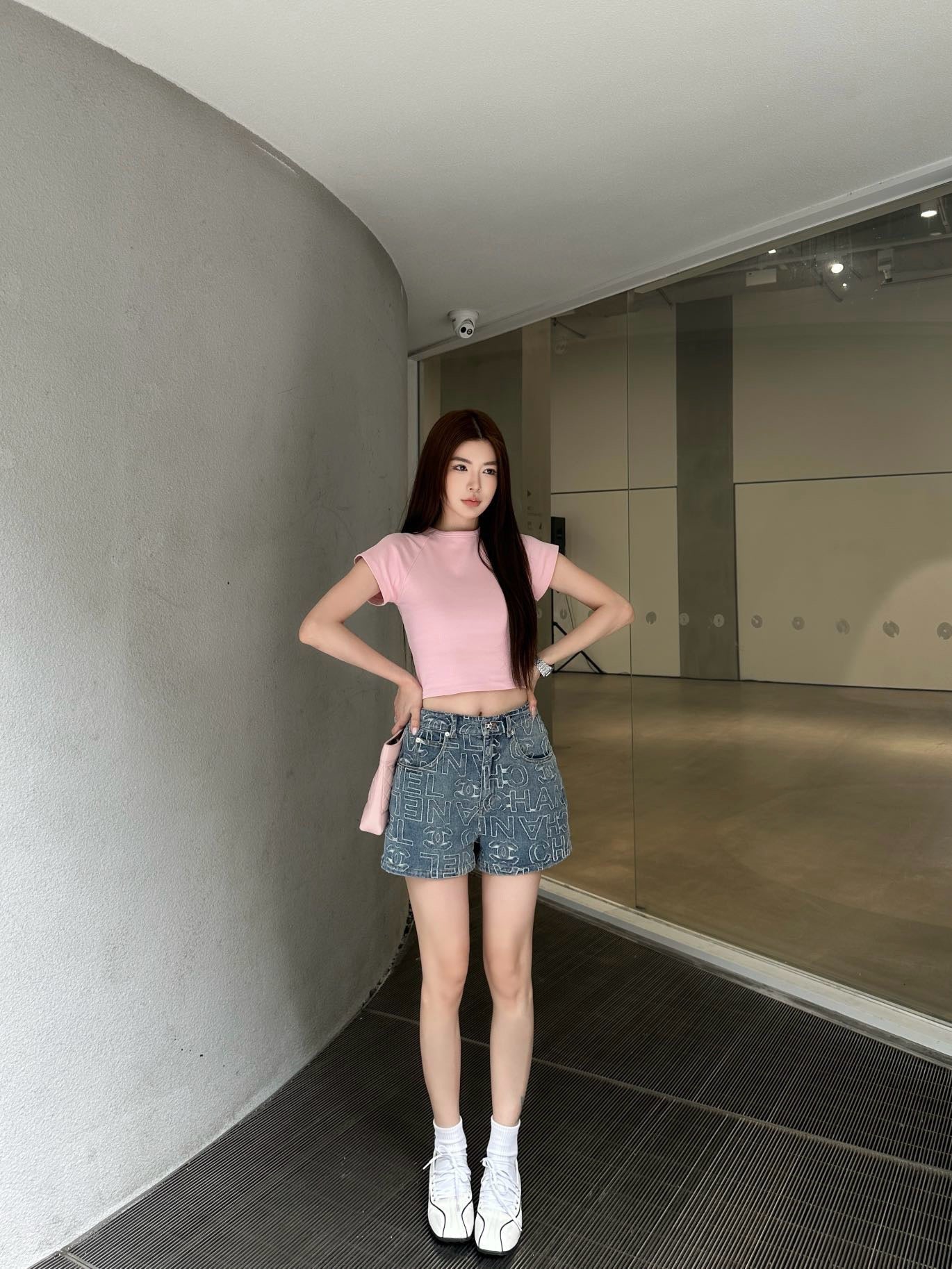 25ss embroidered denim short