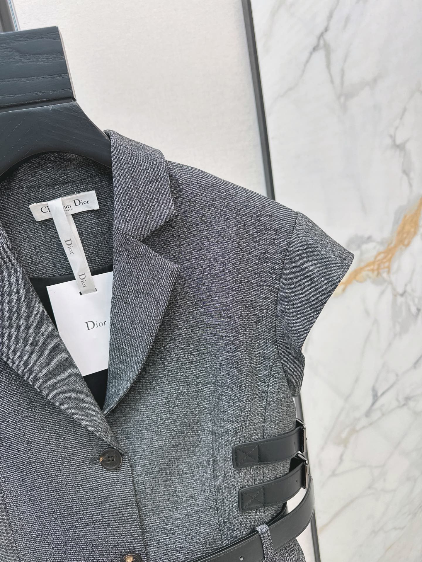 25ss sleeveless jacket