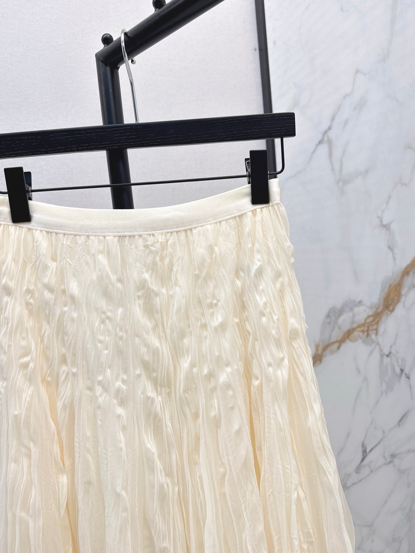 25ss pleated skirt