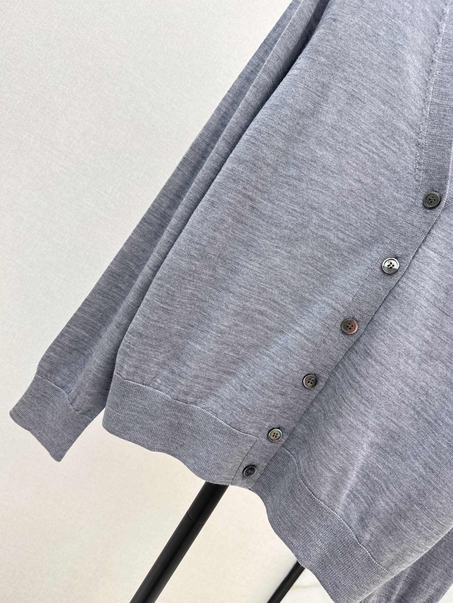 25ss knit cardigan
