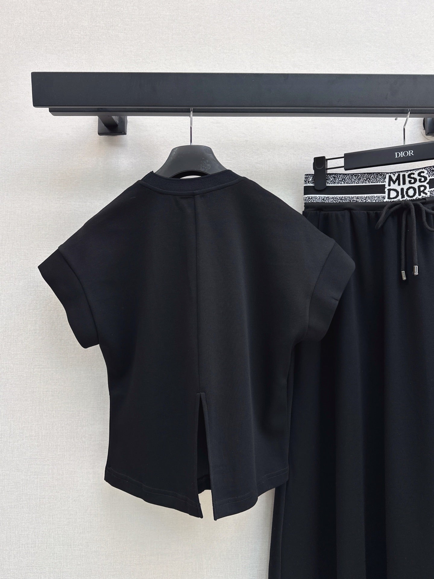 25ss miss skirt set