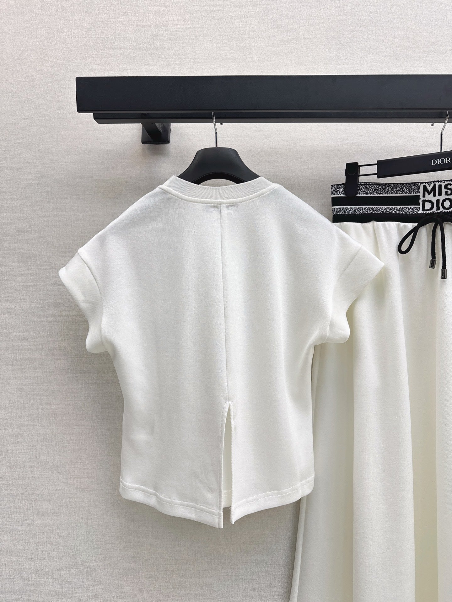 25ss miss skirt set