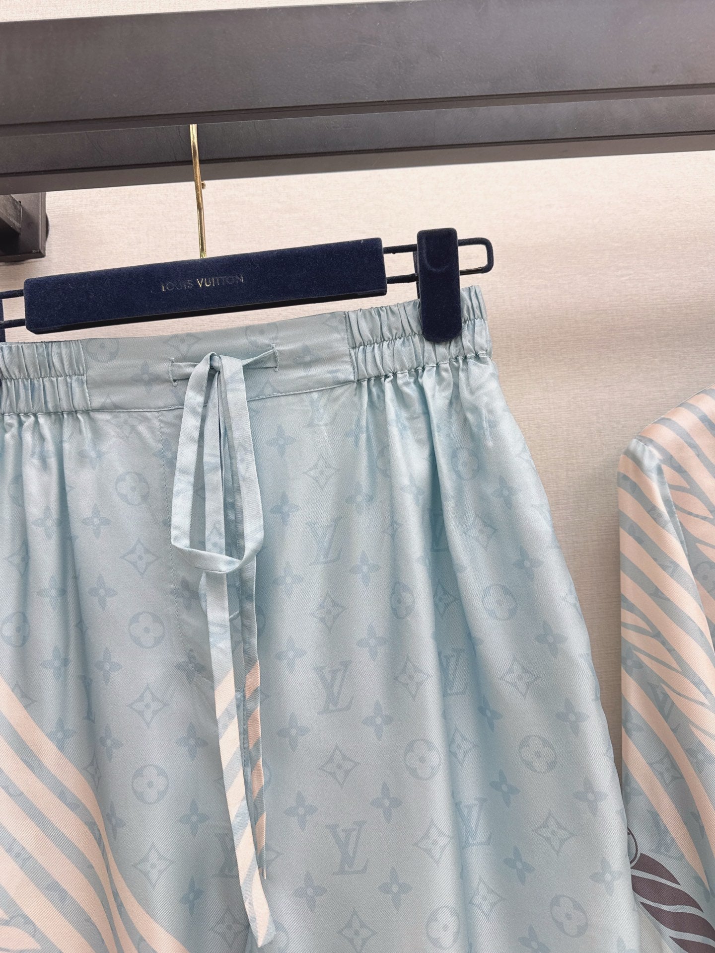 25ss silk shirt pants set