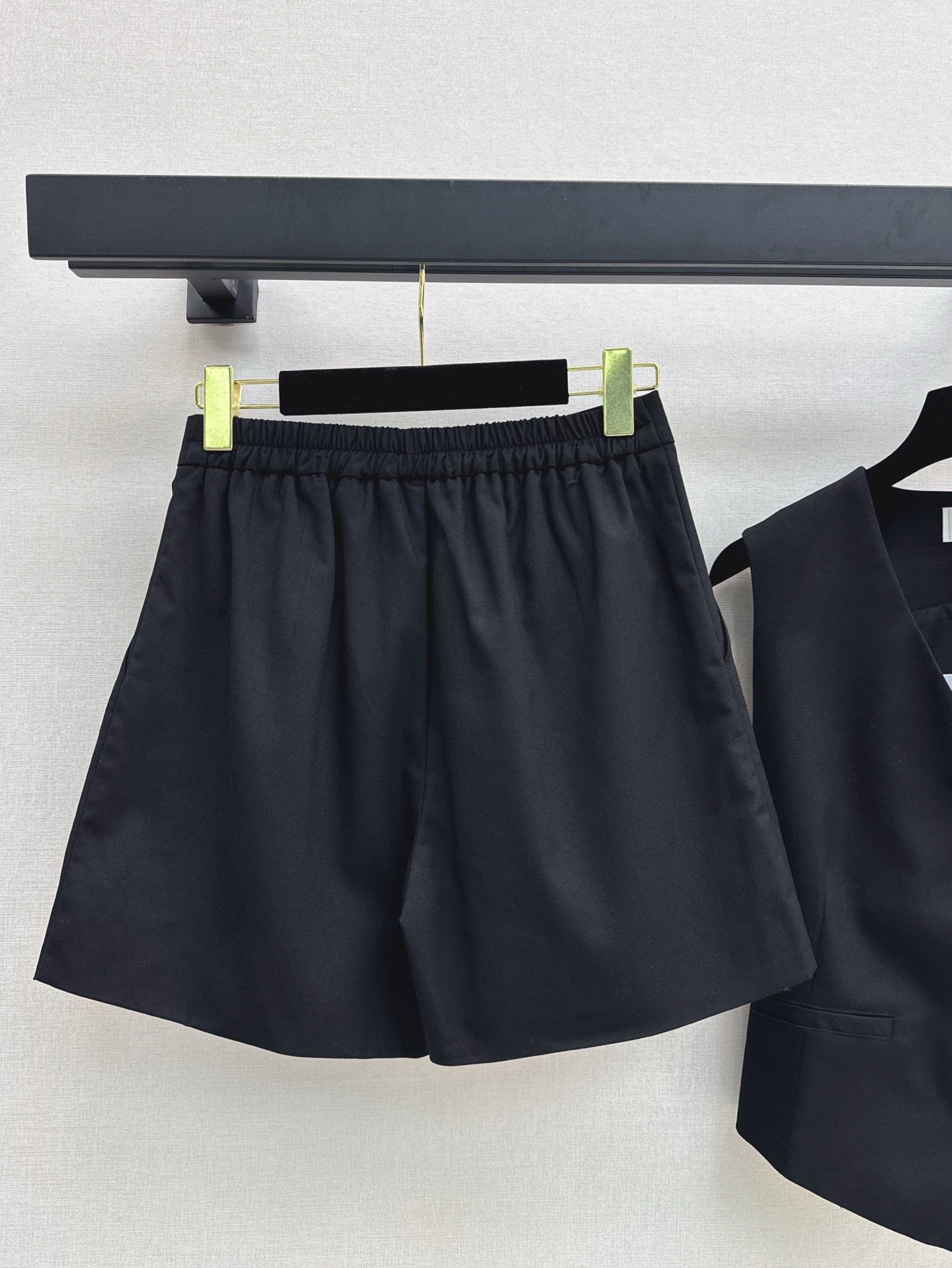 25ss vest short set