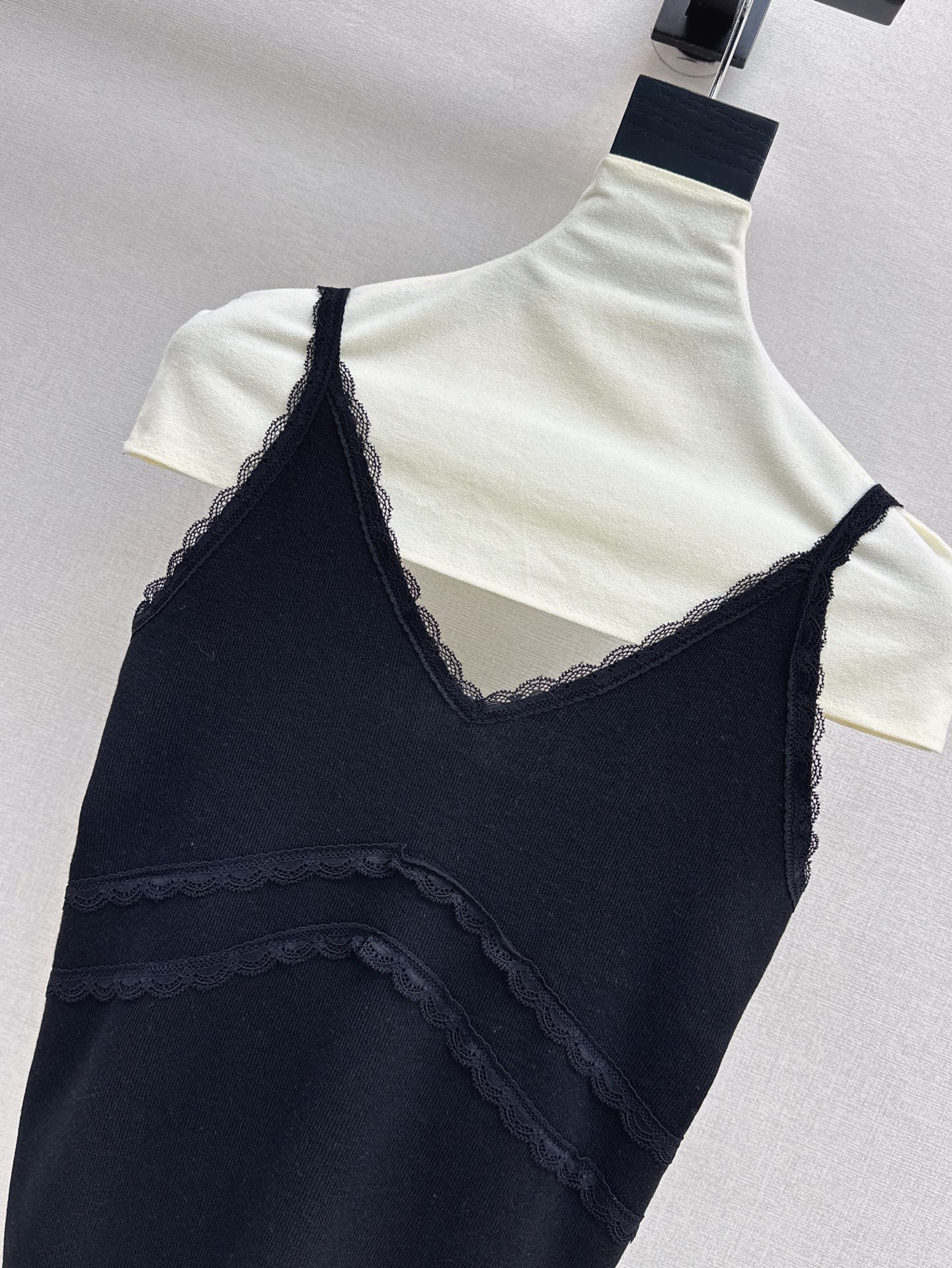 25ss lace camisole