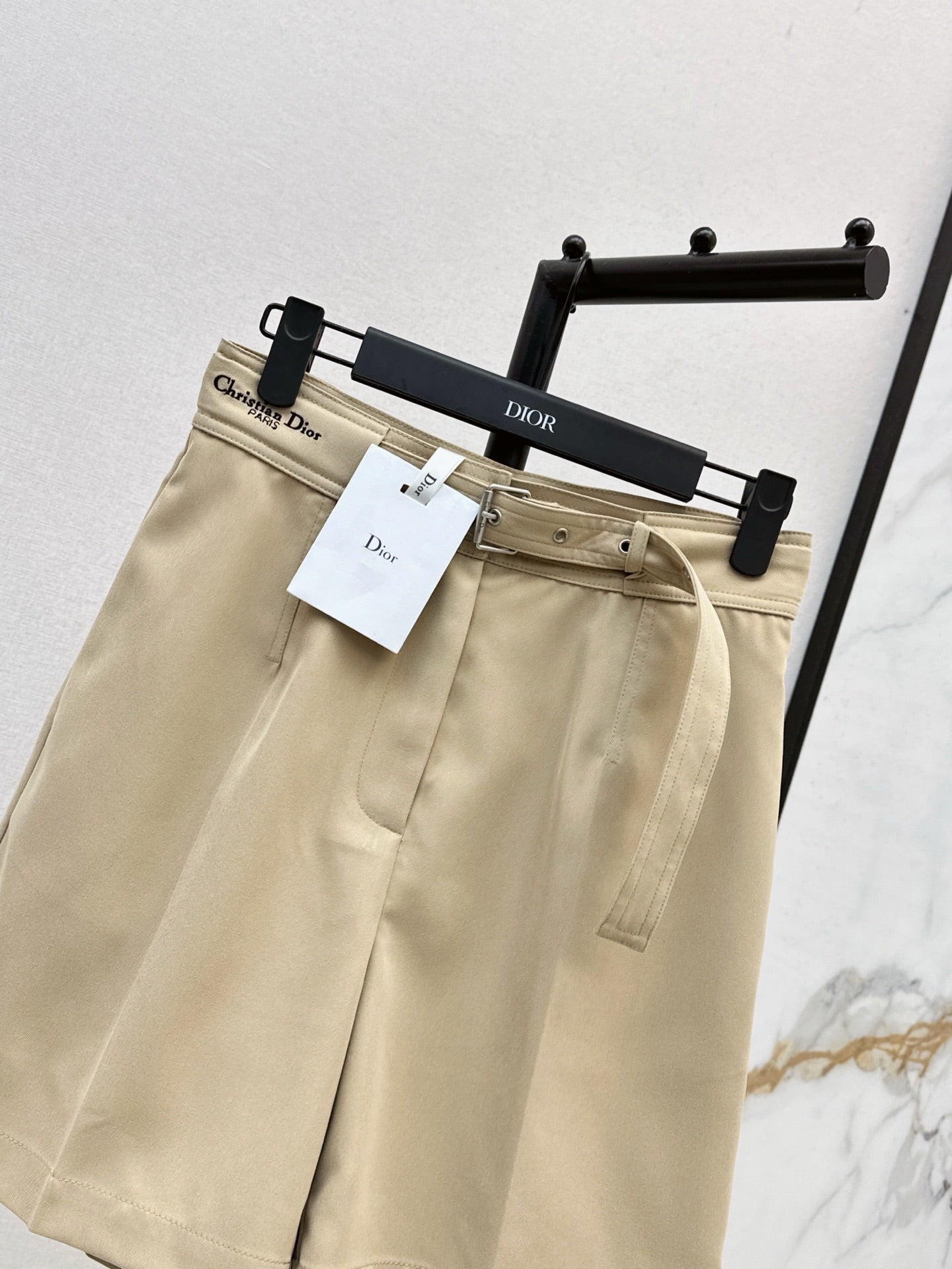 25ss short