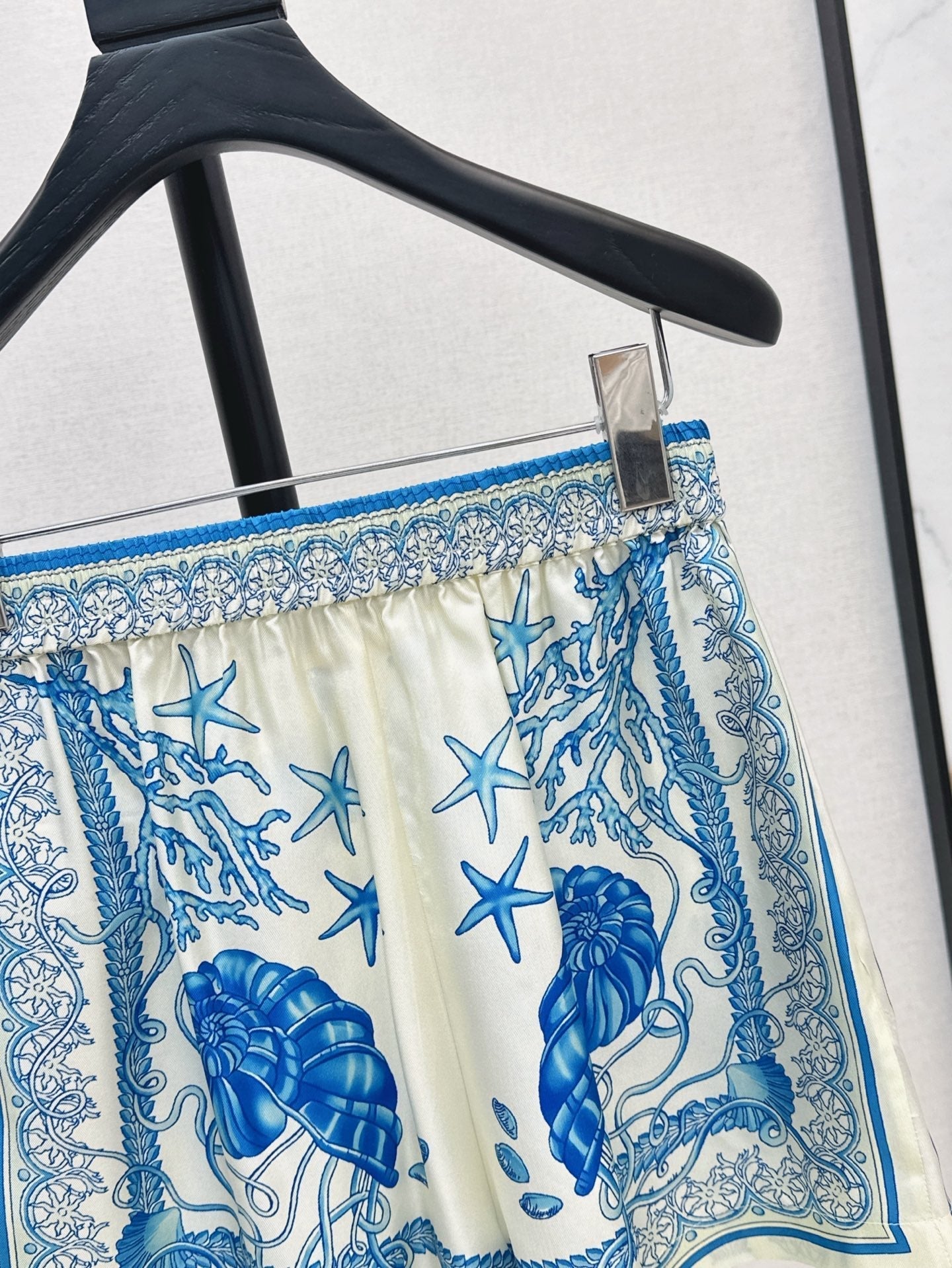 25ss silk short