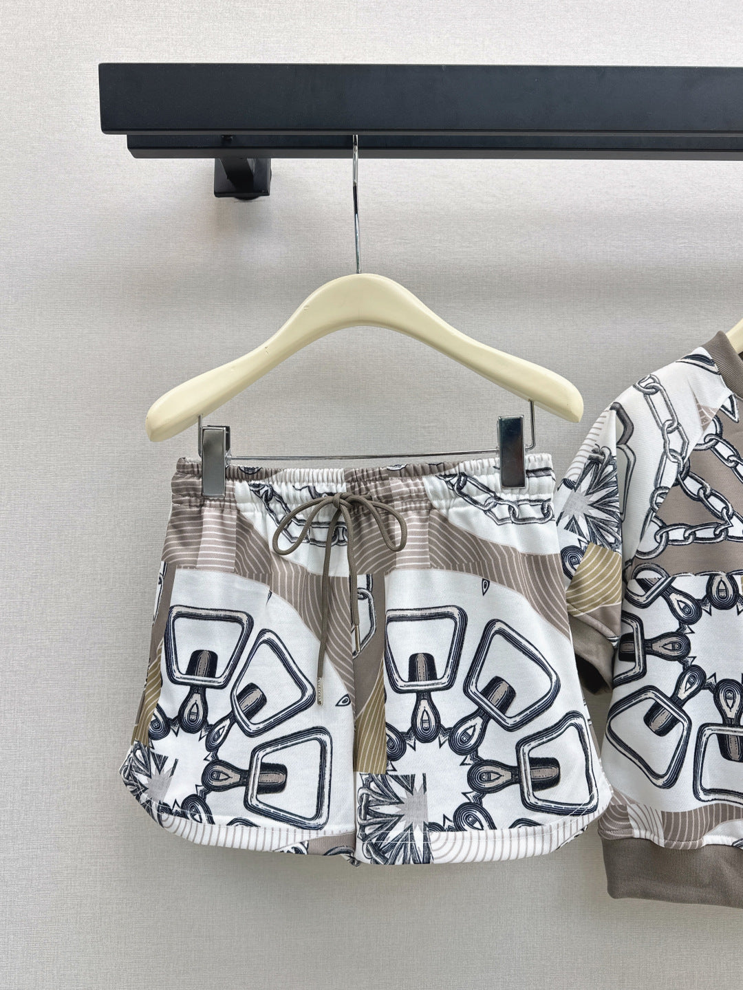 25ss tee shhort set